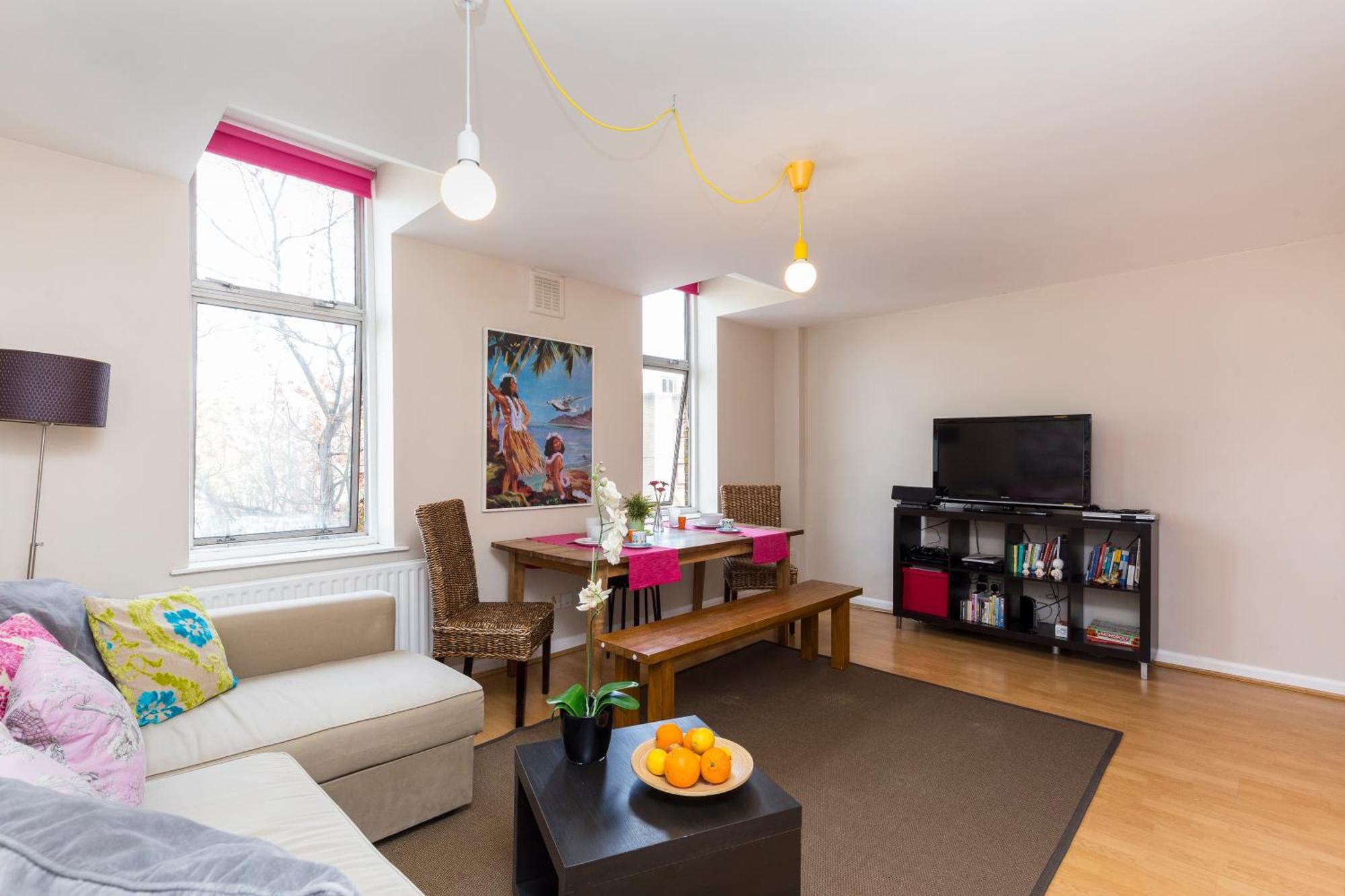 Apartment Unrivaled Elegance In 3 Bedroom Covent Garden