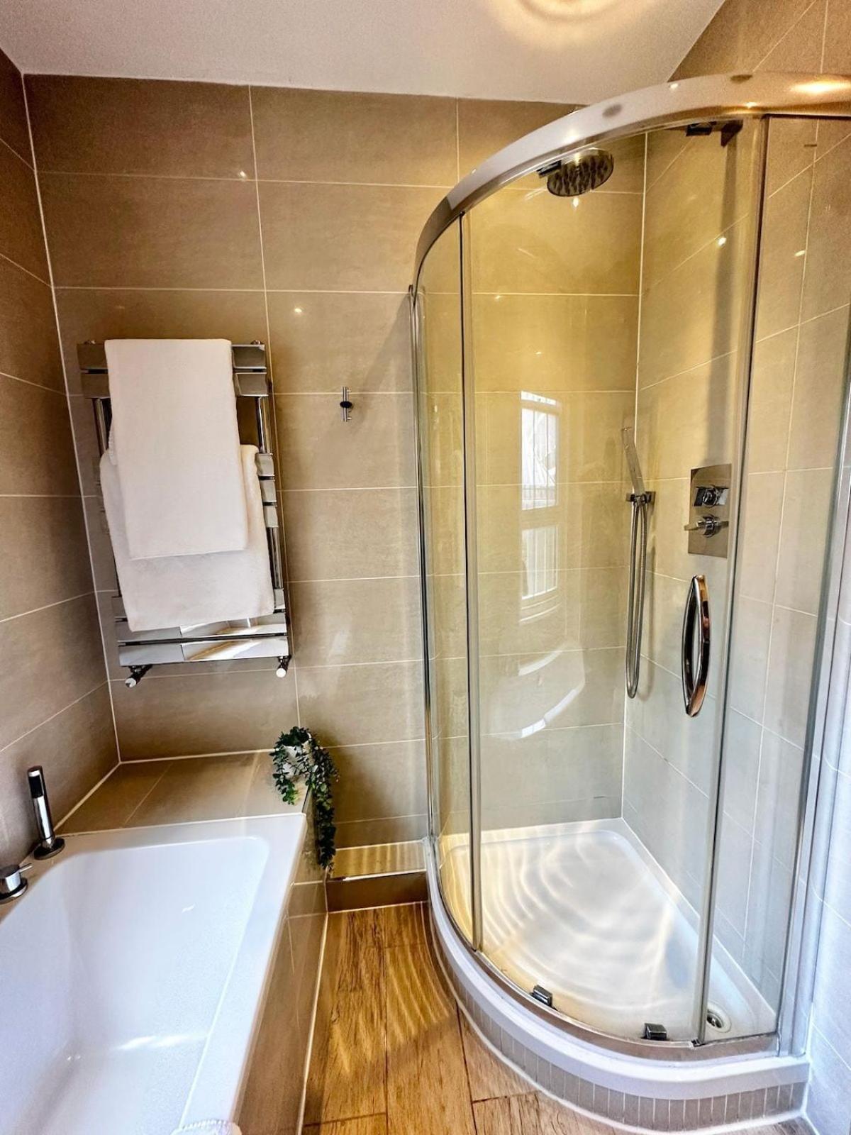 2 Bed In Oxford Street * Londres