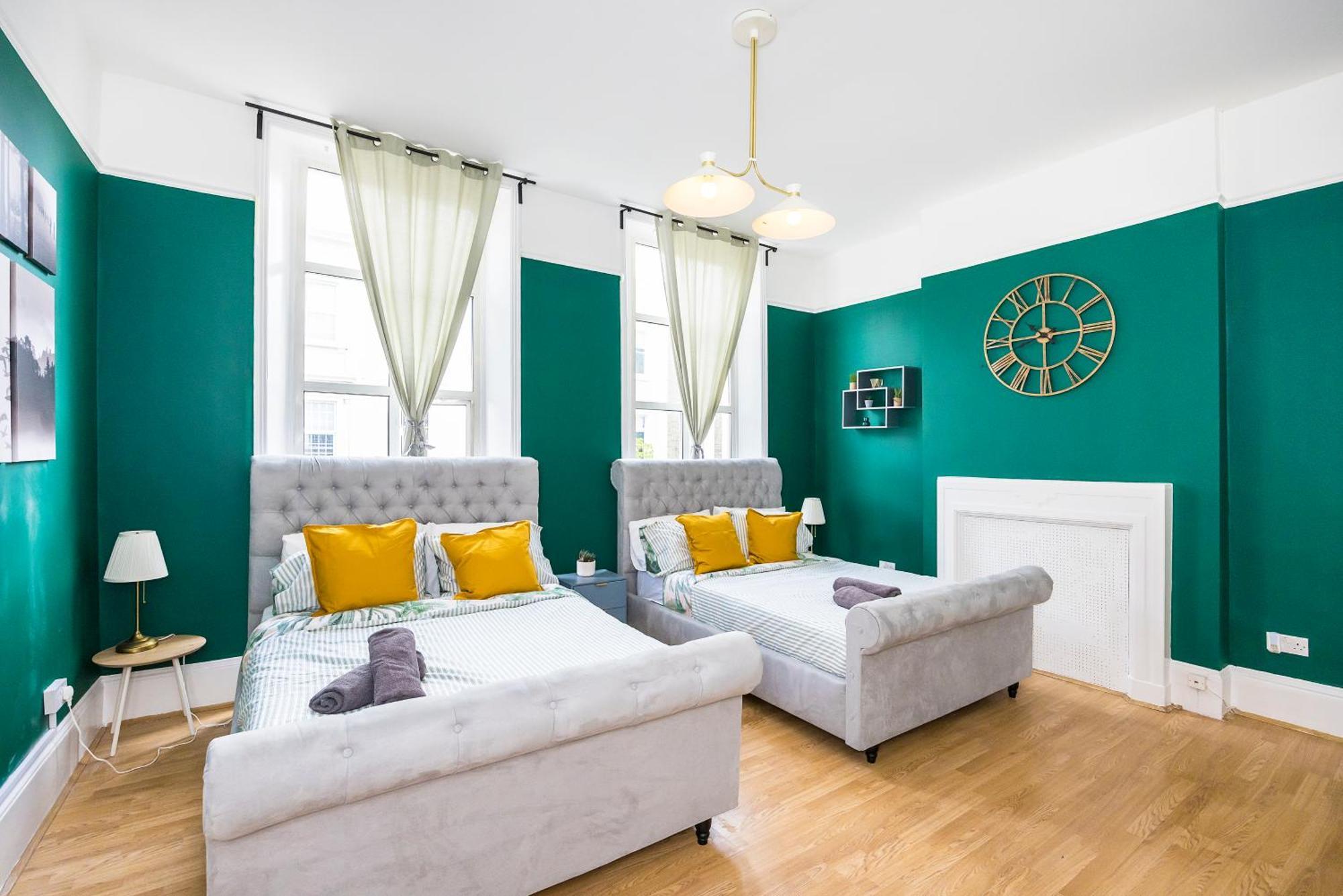 Victoria Hub Guest house