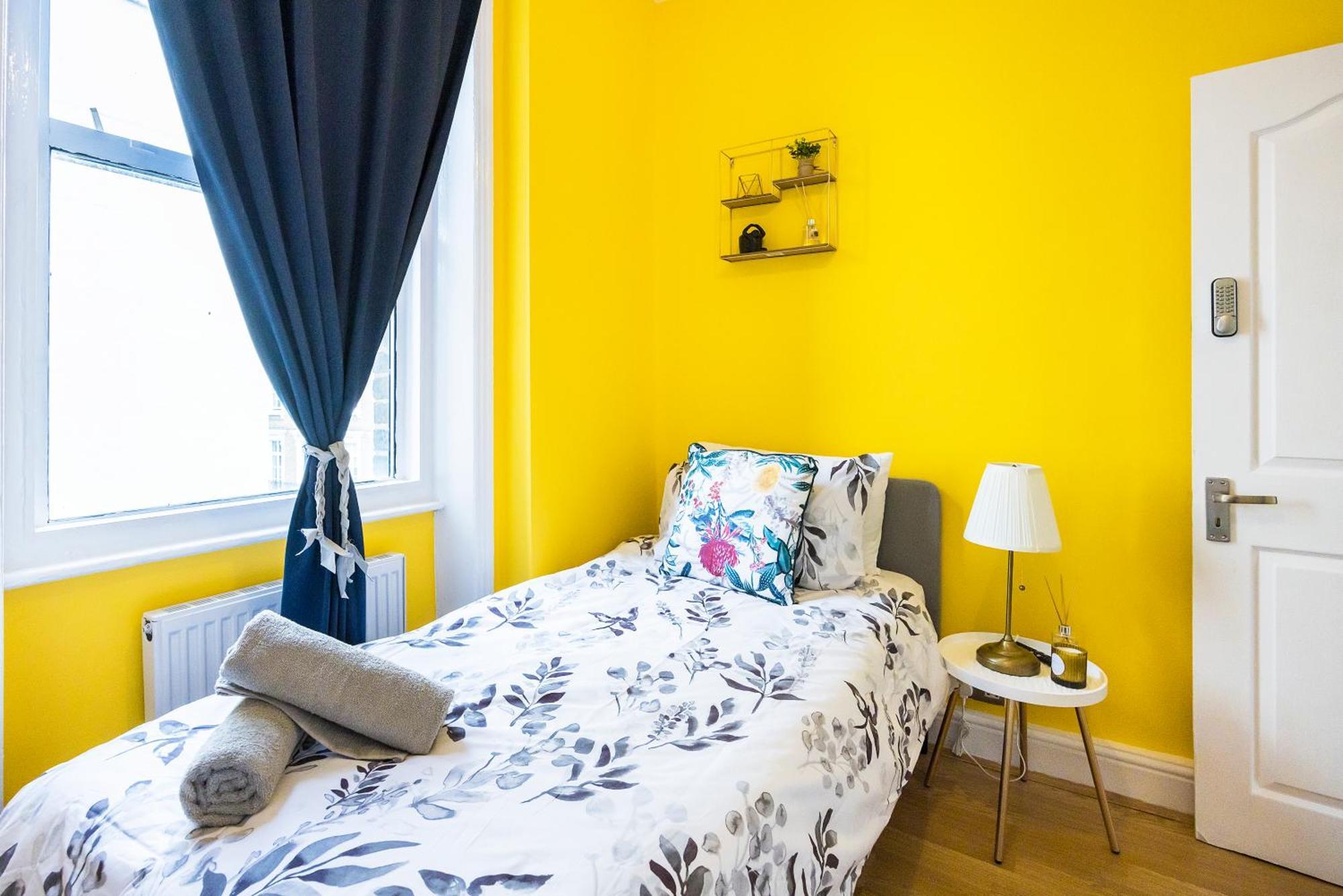 Victoria Hub Guest house