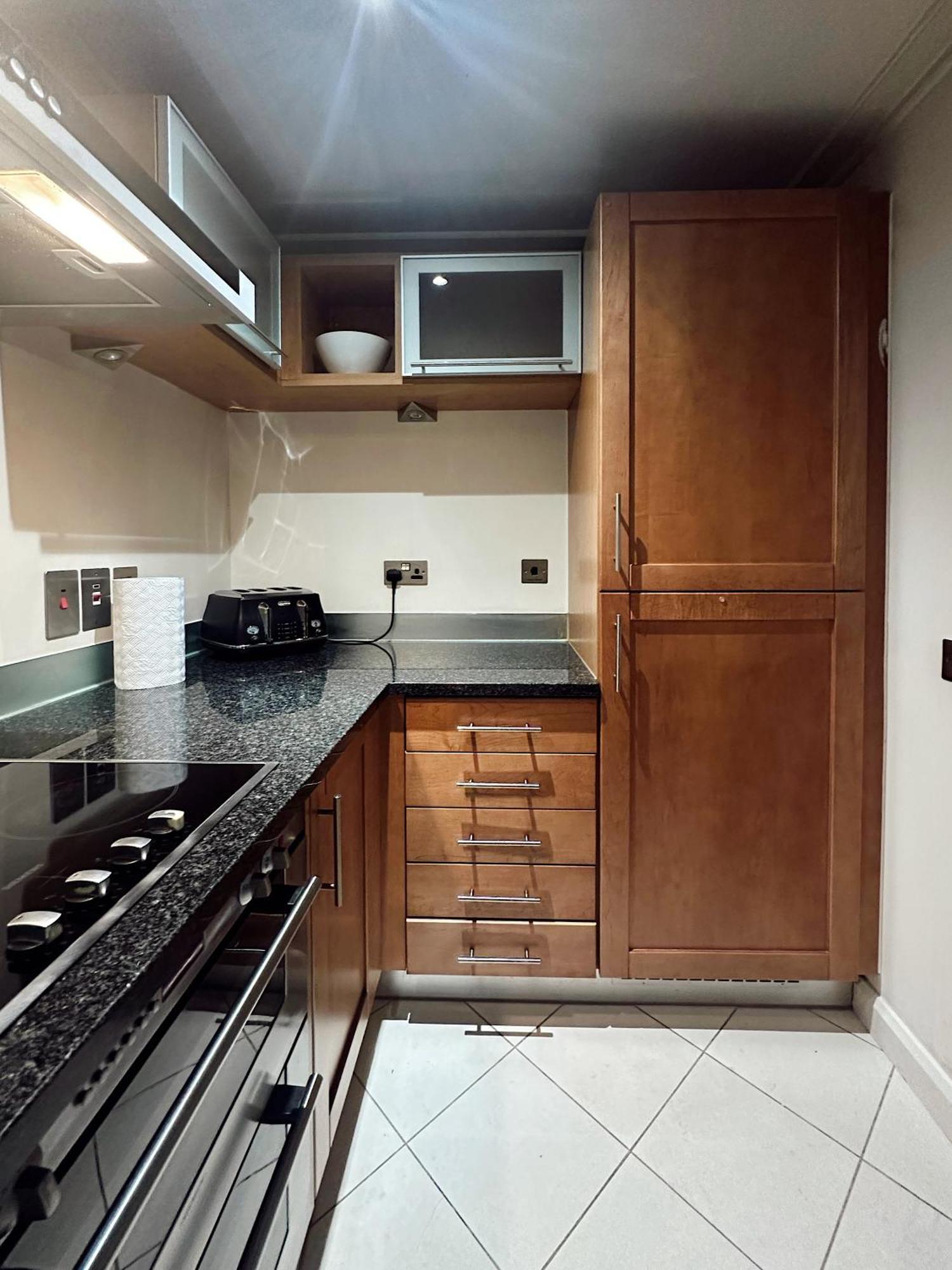 Modern 2bed-2bath Apartment