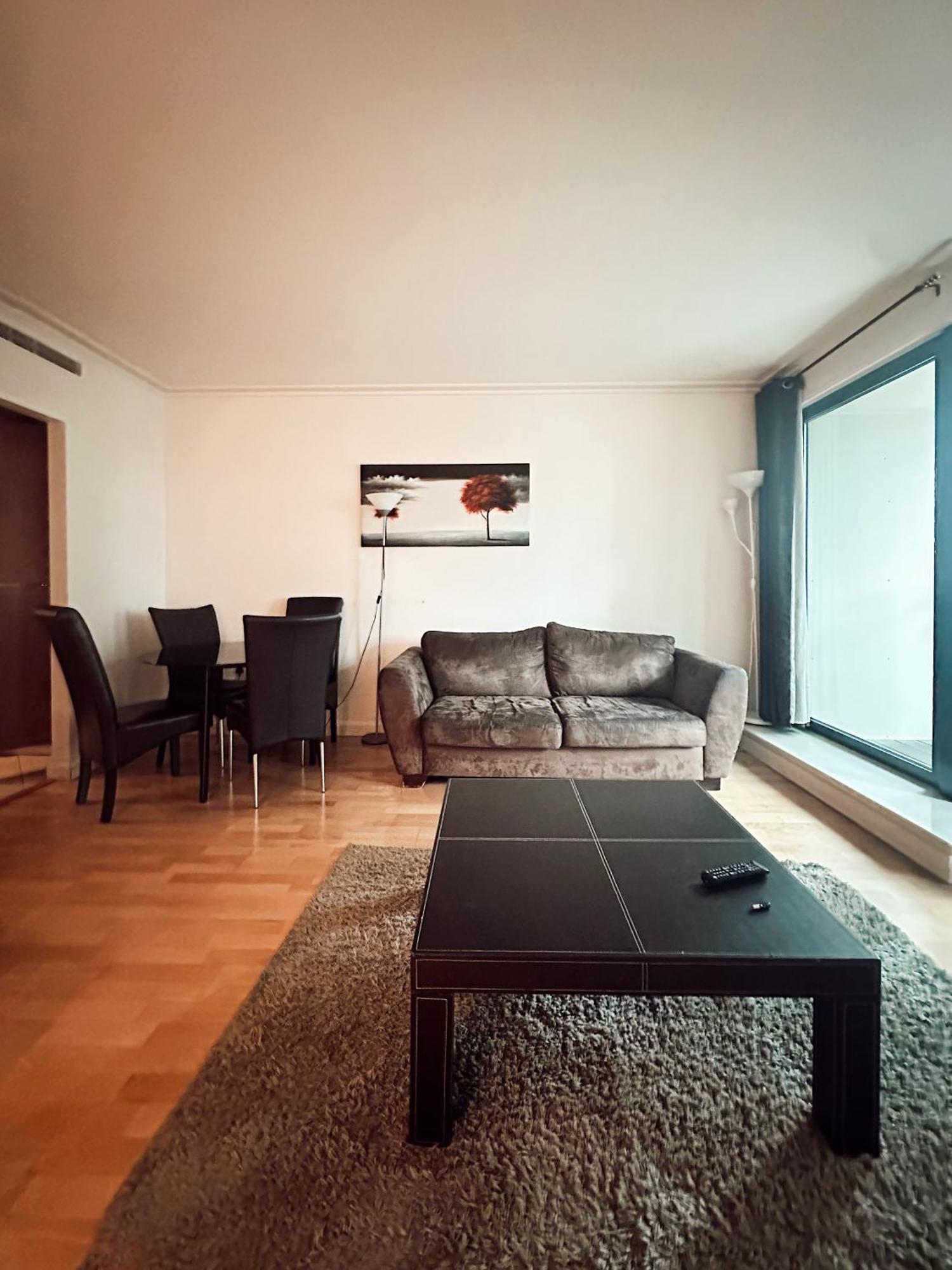 Modern 2bed-2bath *
