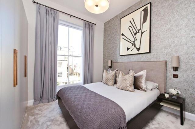 Newly Refurbished In Notting Hill Apartment London