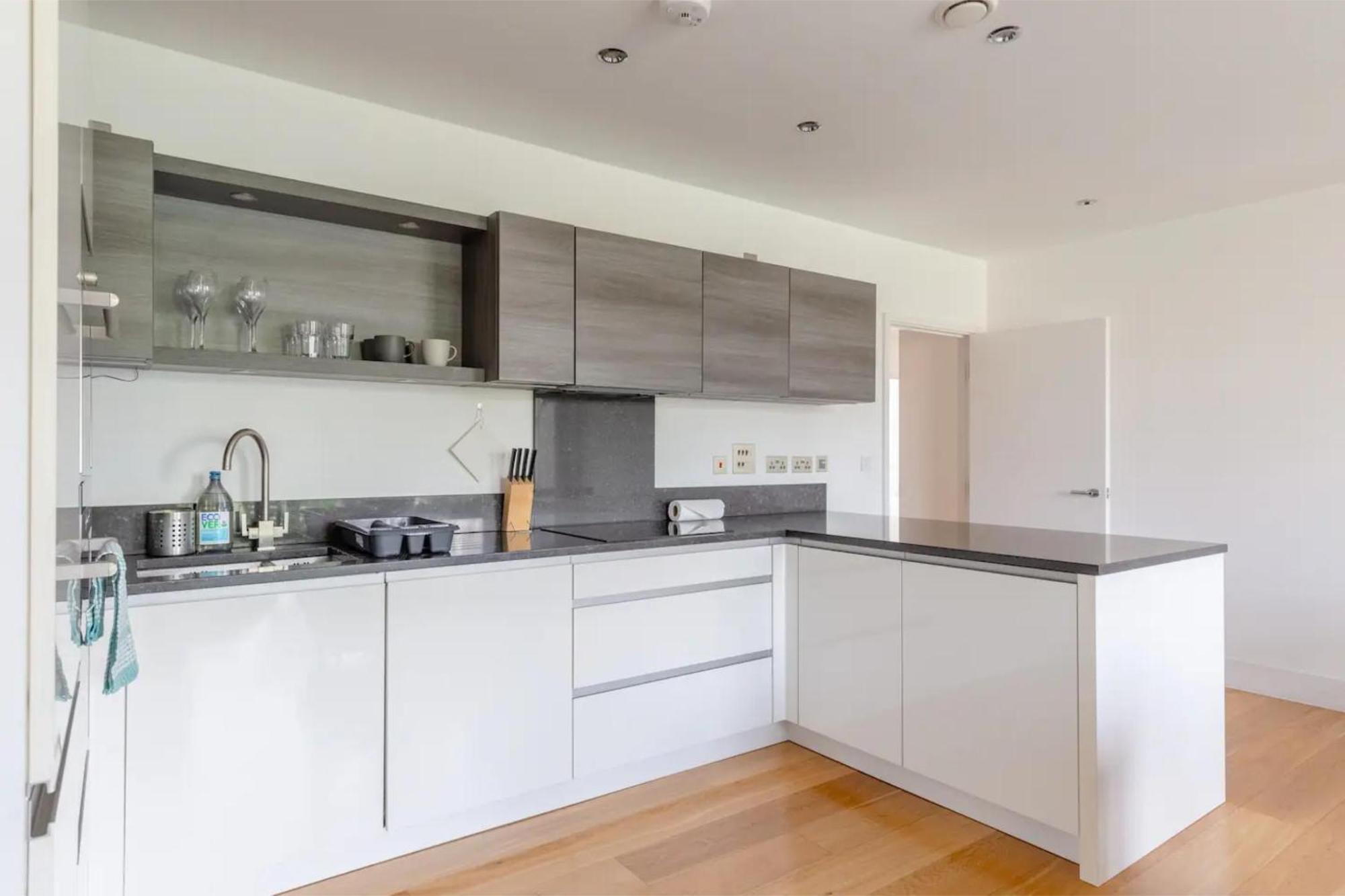 Apartment Stylish 2bd Near Notting Hill London
