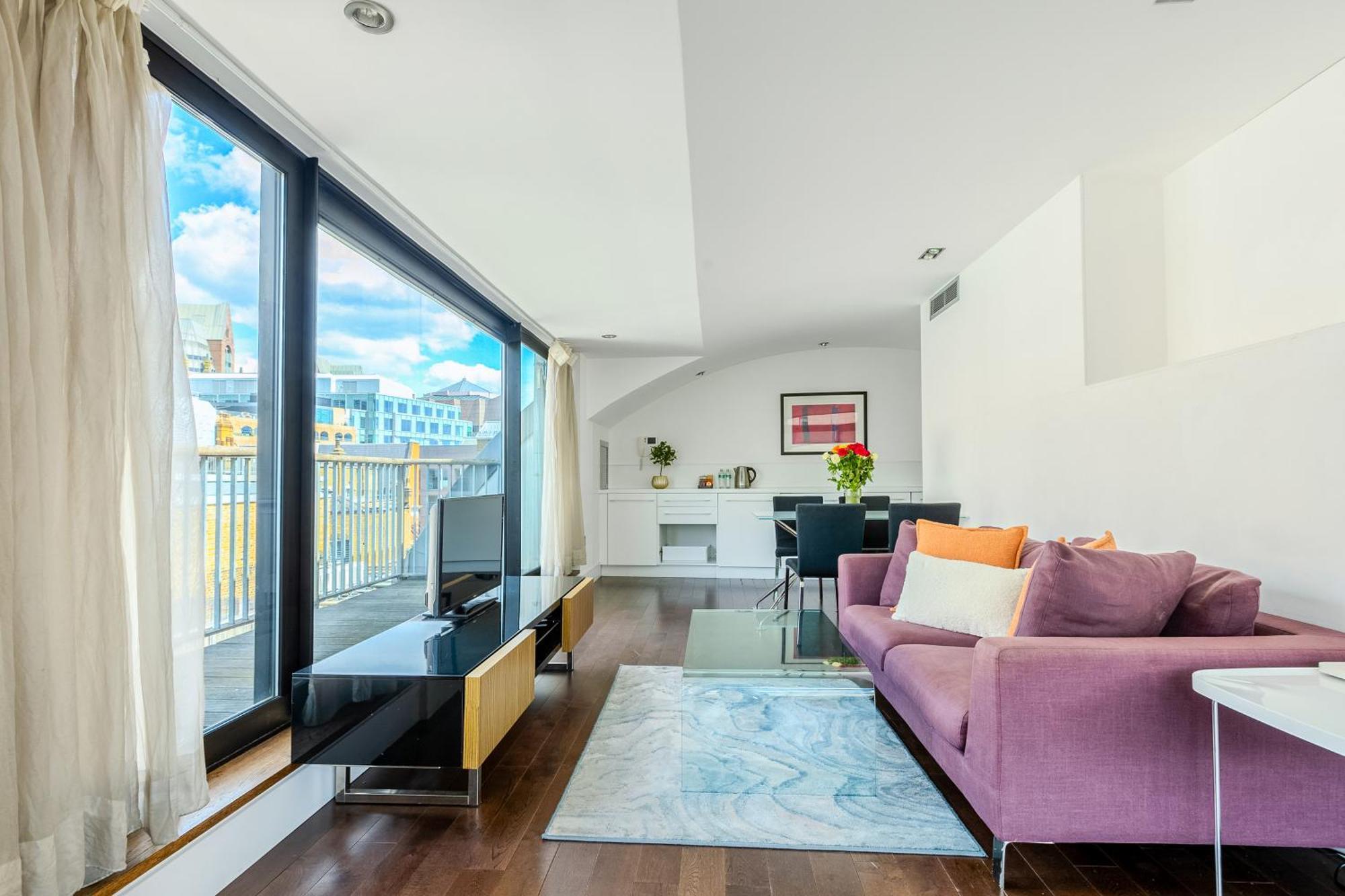 Stunning Serviced Apartments, Steps From Monument Station Apartamento