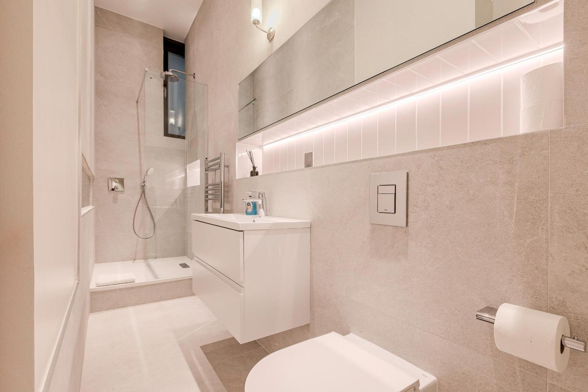 Apartment Central Serviced 3 Minutes From Blackfriars Station *