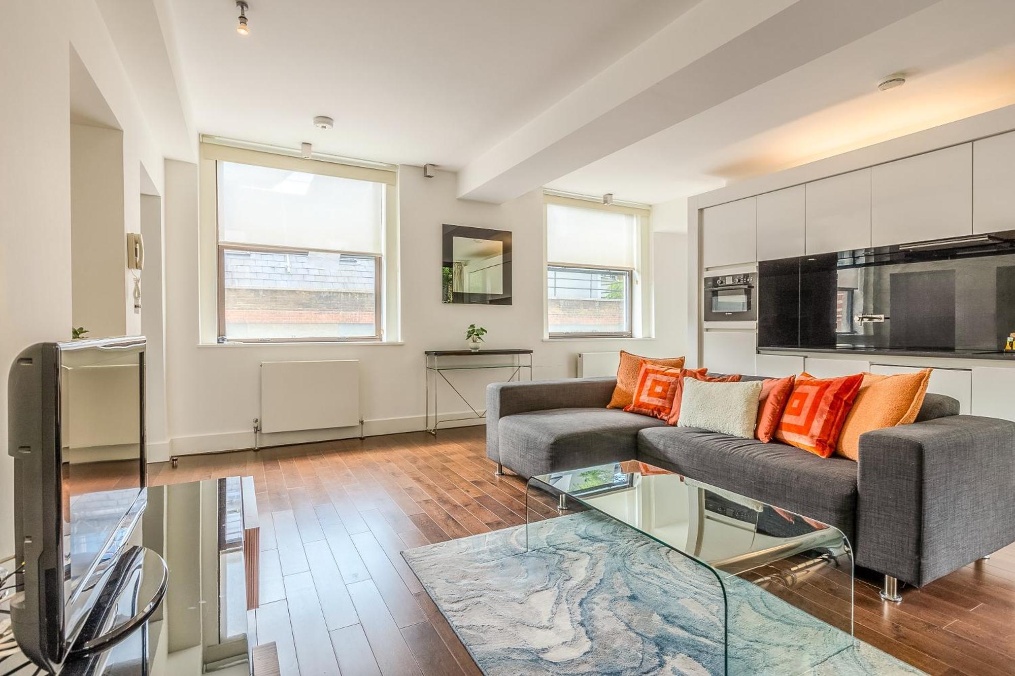 Central Serviced 3 Minutes From Blackfriars Station London