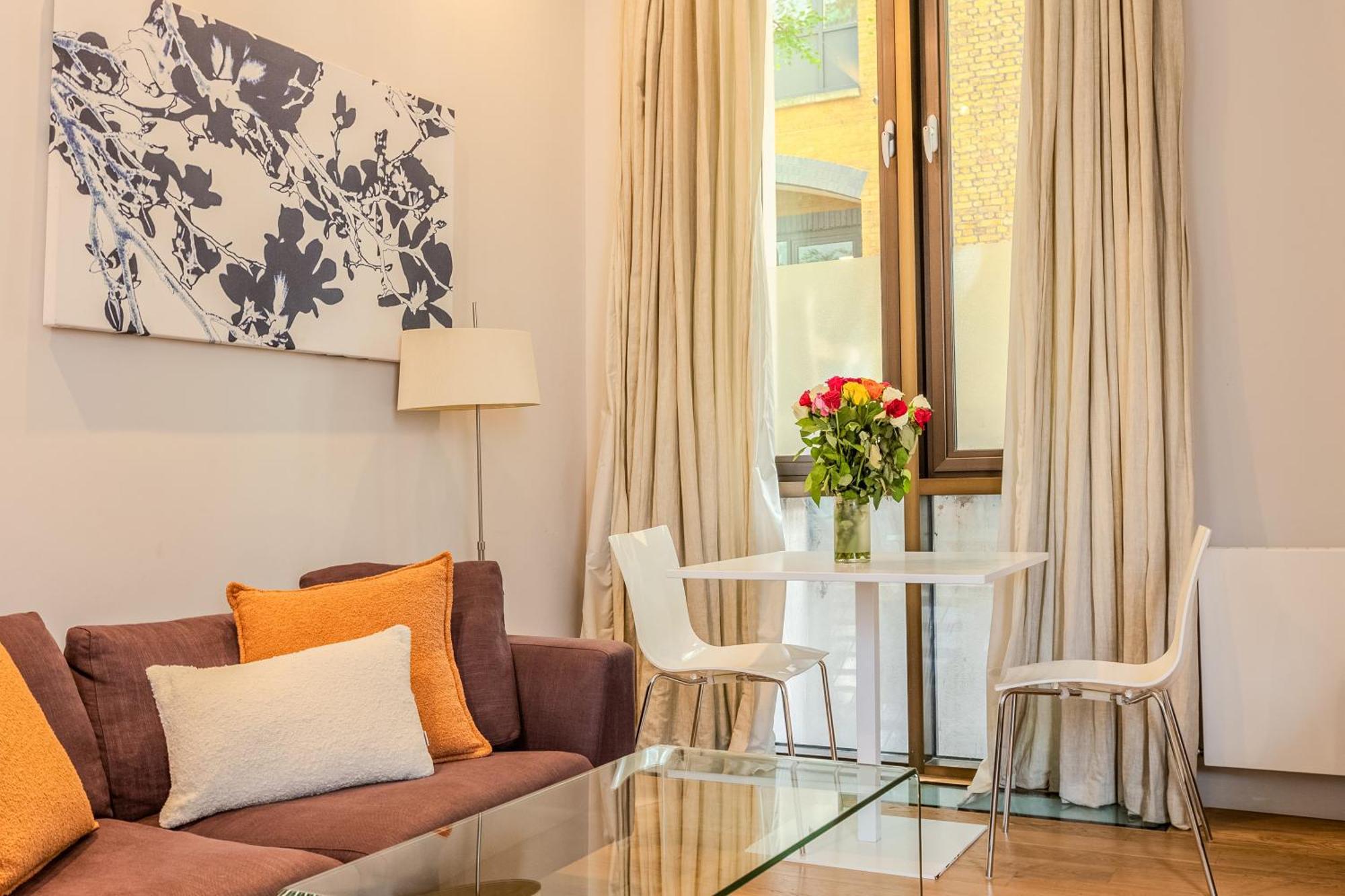 Apartment Central Serviced 3 Minutes From Blackfriars Station London