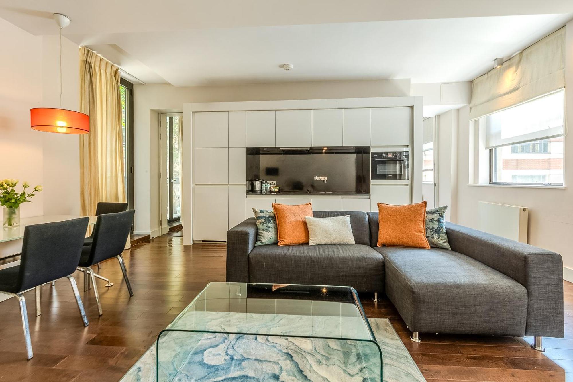 Central Serviced 3 Minutes From Blackfriars Station Apartment *