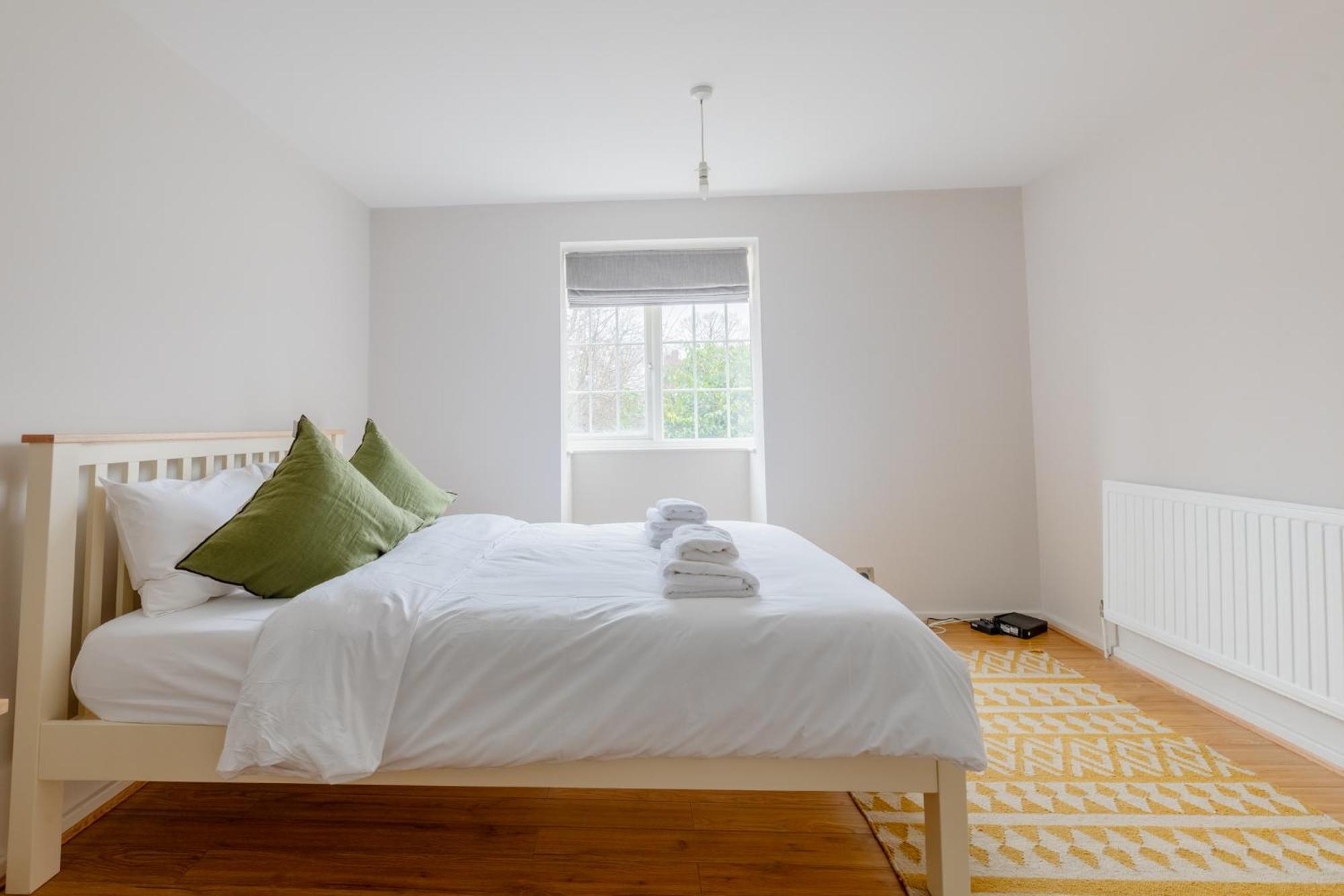 Cosy 4bd Flat In Stockwell With Private Patio Apartment London