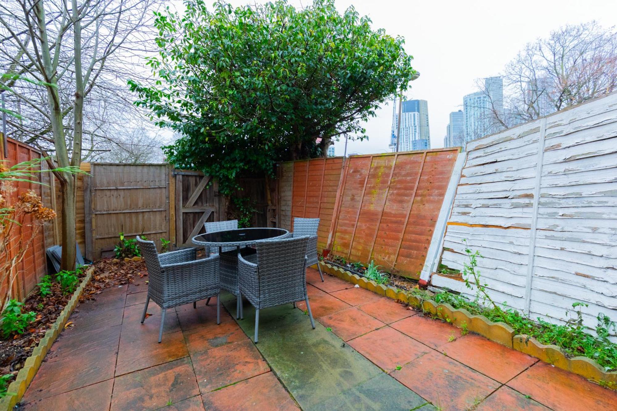 Apartment Cosy 4bd Flat In Stockwell With Private Patio London