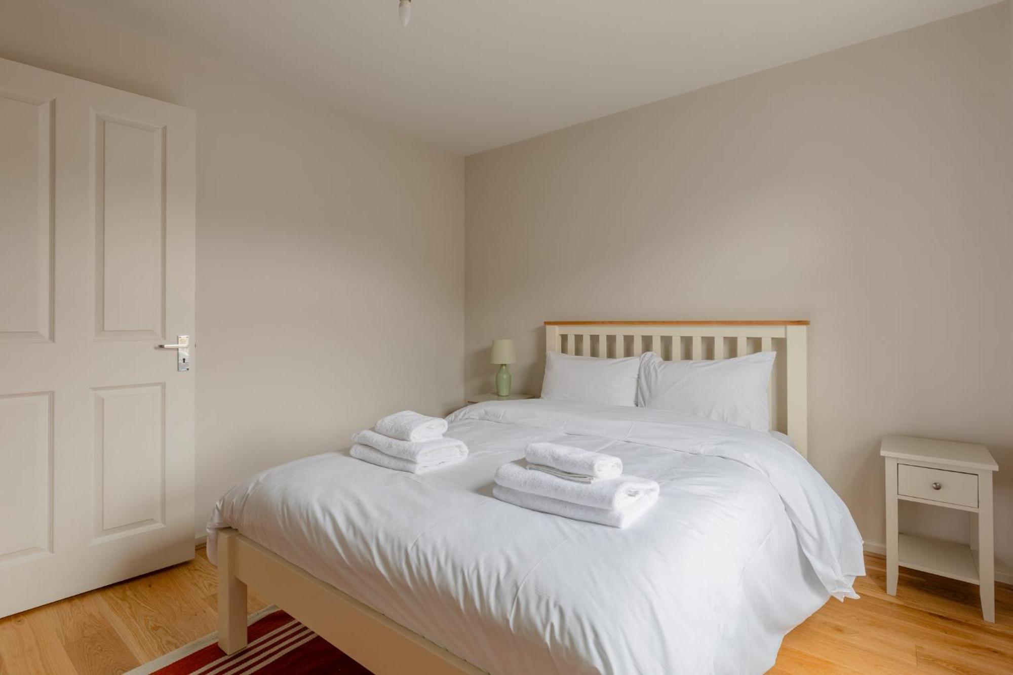 Cosy 4bd Flat In Stockwell With Private Patio Apartment *