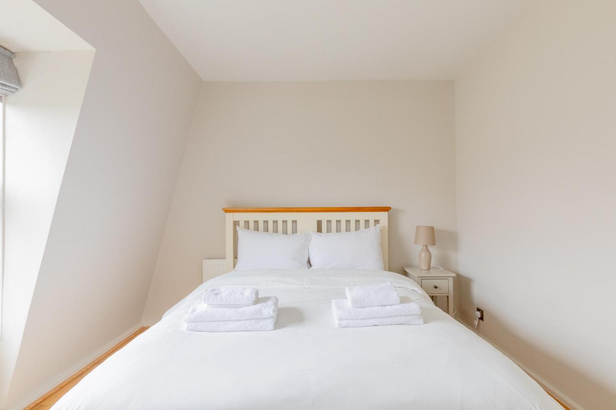 Cosy 4bd Flat In Stockwell With Private Patio Apartment London