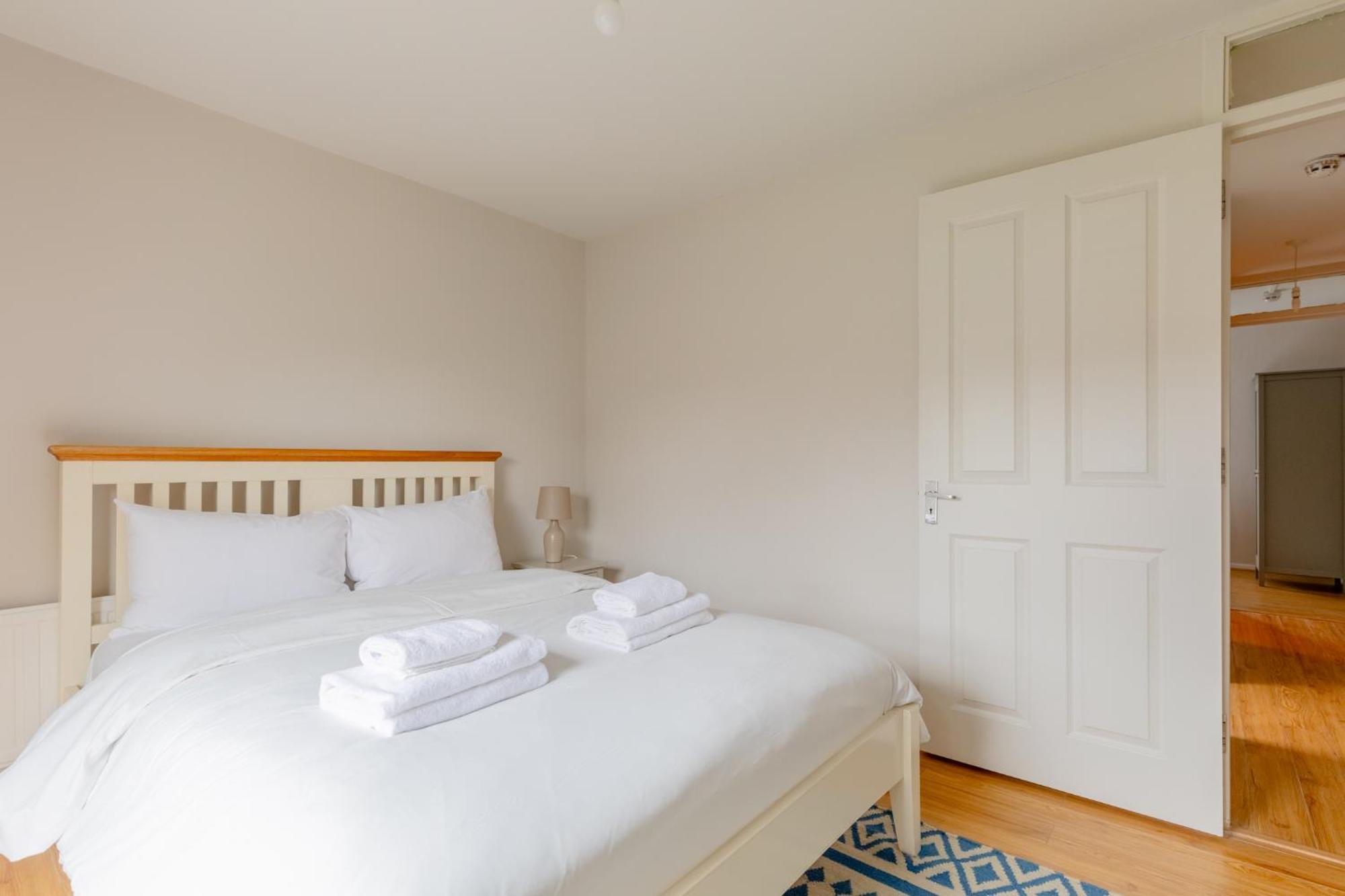 Apartment Cosy 4bd Flat In Stockwell With Private Patio