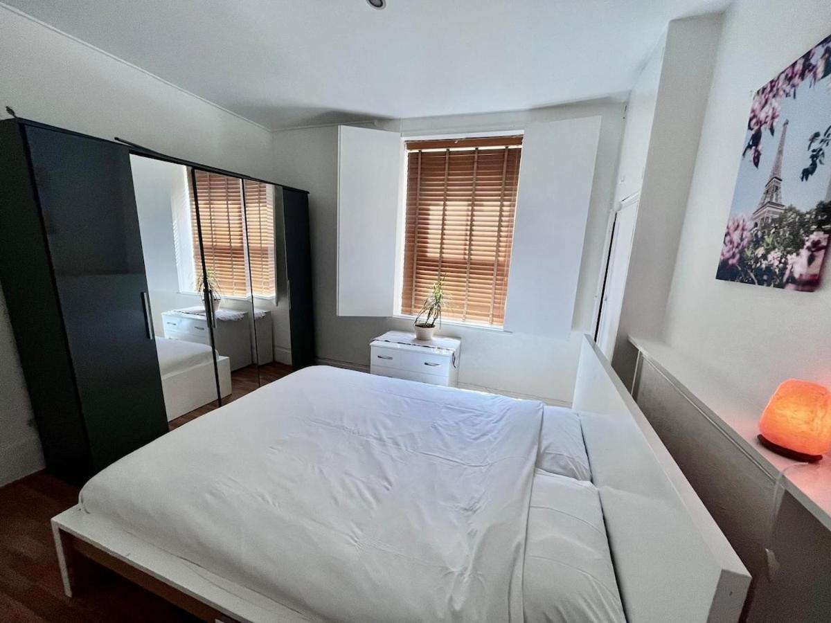 Apartment One Bedroom Flat Sw8 London