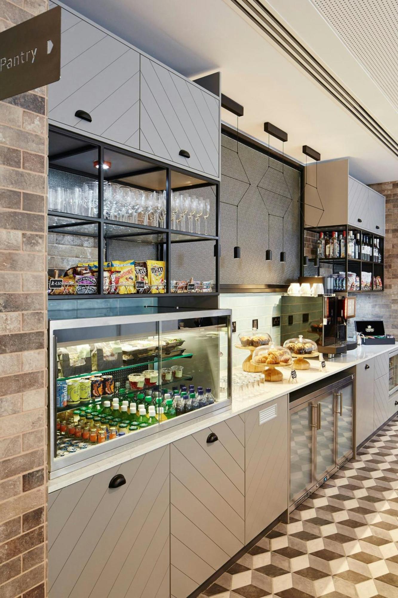 Hotel By Marriott Tower Bridge Londres