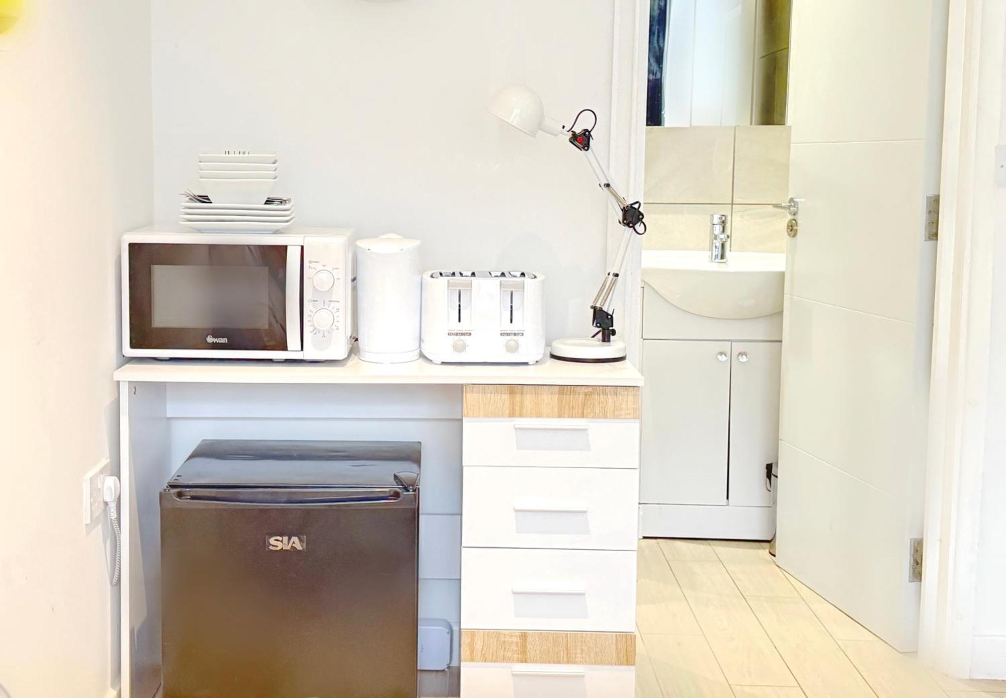 New Large 4 Bedroom & 3 Bathroom Flat Near Angel Station In Zone 1 For Max 13 Guests Apartment