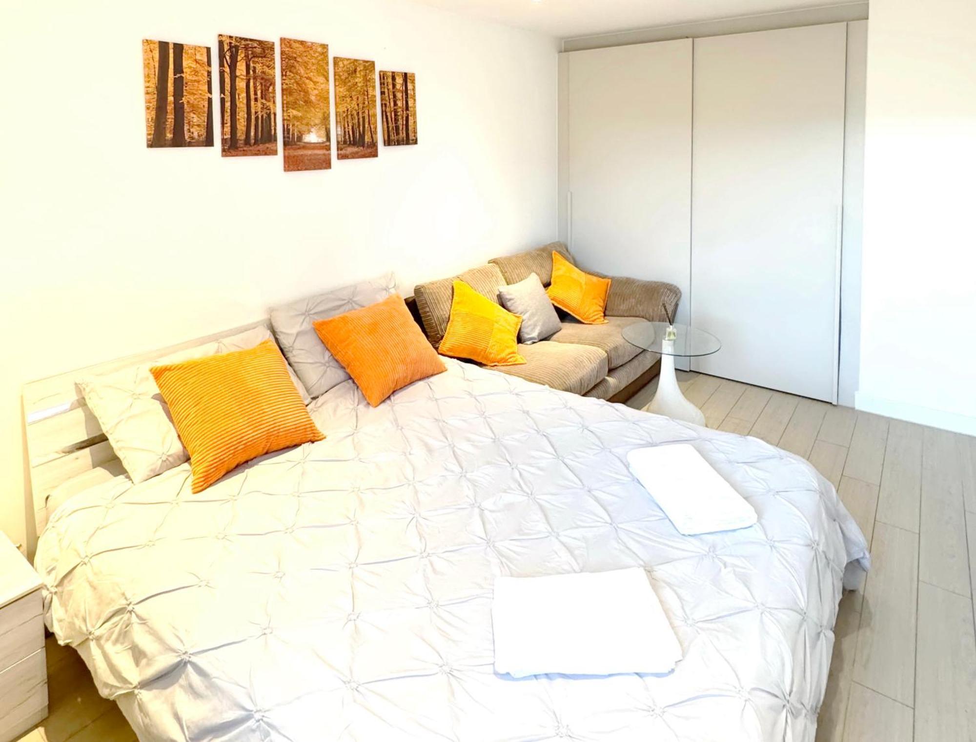 Apartment New Large 4 Bedroom & 3 Bathroom Flat Near Angel Station In Zone 1 For Max 13 Guests London