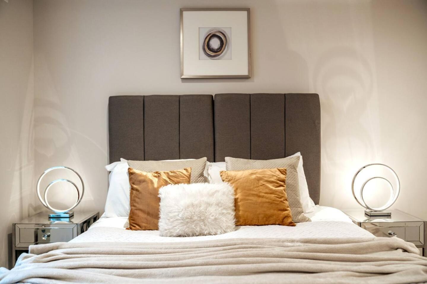 Niru Experience Jewel Of Ifield Road