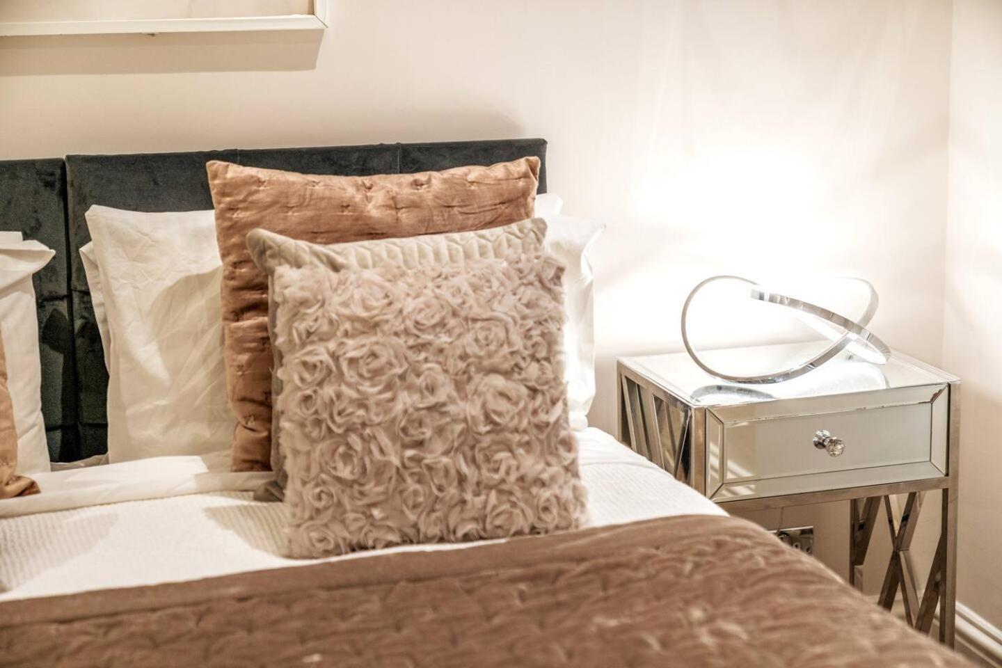 Apartment Niru Experience Jewel Of Ifield Road