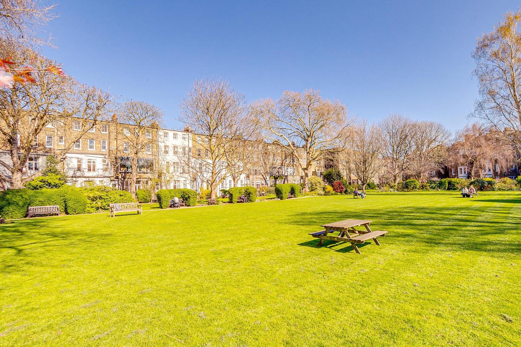 Entire Family - 2bd2bth Earl's Court Apartment London