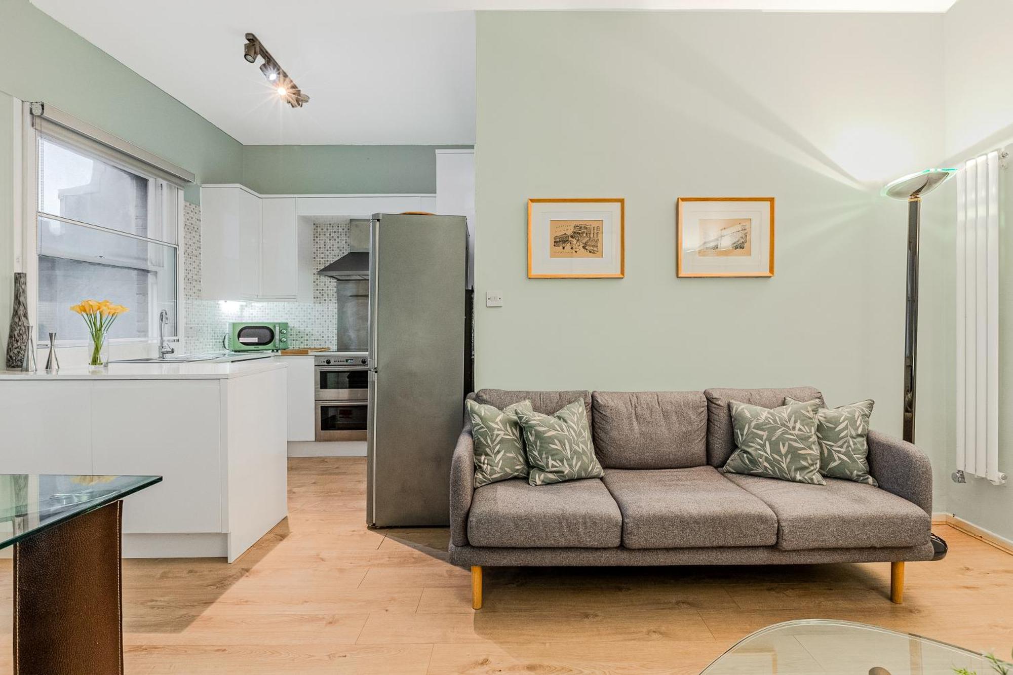 Stunning 2br Flat Btw Soho & Covent Garden * Londres