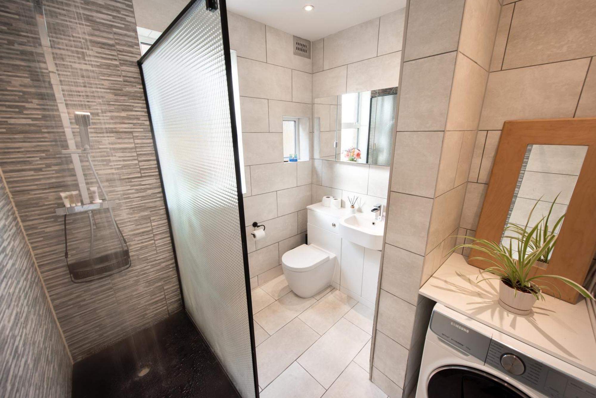 Apartamento Victorian 2br Apartment, King Beds, Fast Wifi, Near Shops, Cafes & Transport, E17 Londres