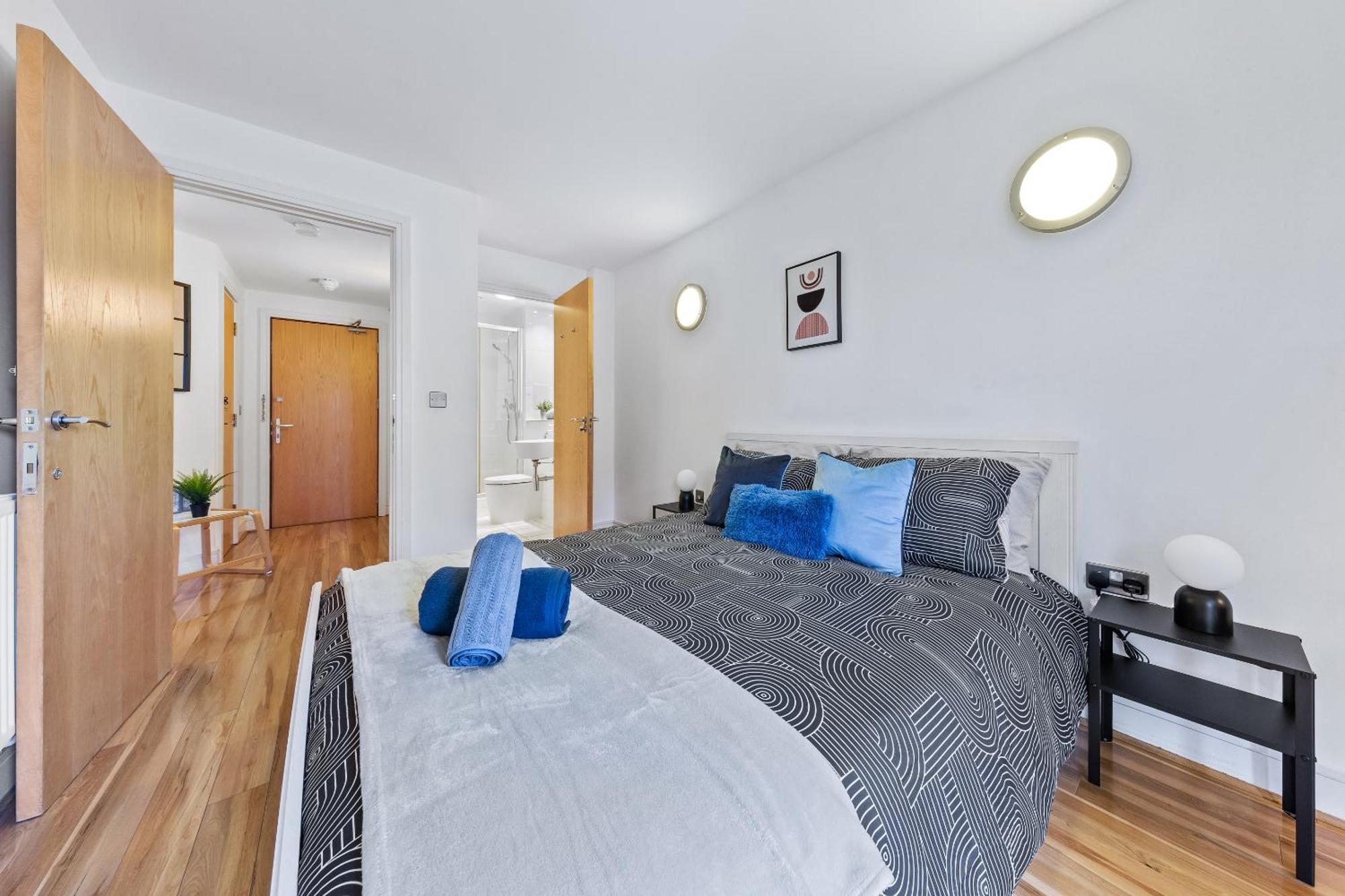 Apartment Bright Canning Town Fbs Long Term Retreat