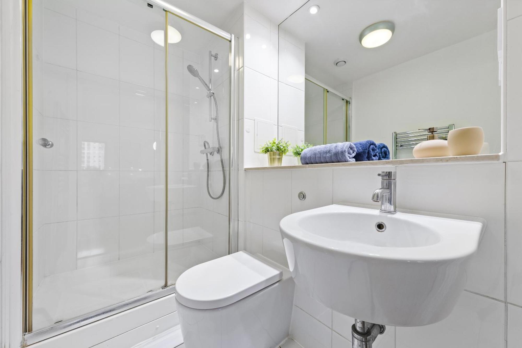 Apartment Bright Canning Town Fbs Long Term Retreat *