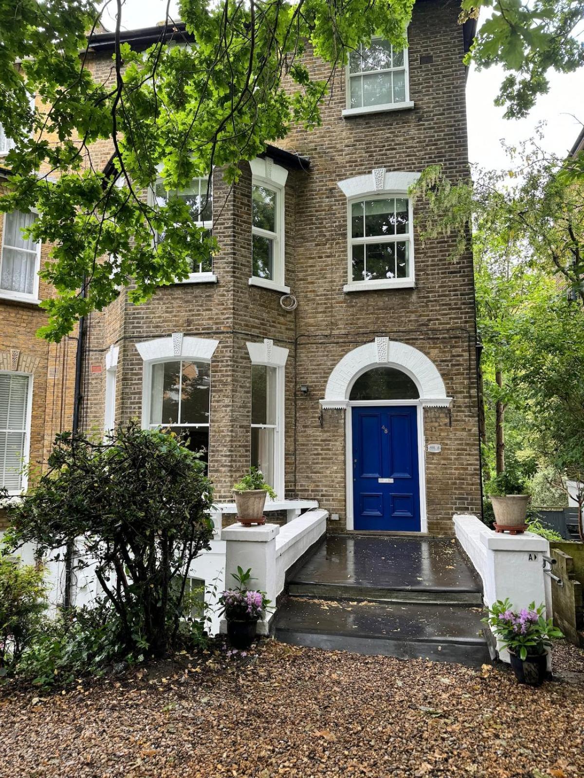 Exceptionally Large Newly-refurbished 1-bed Flat In Hither Apartment