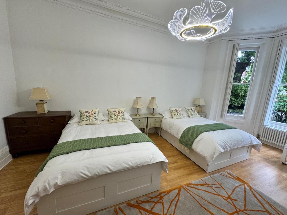 Exceptionally Large Newly-refurbished 1-bed Flat In Hither London
