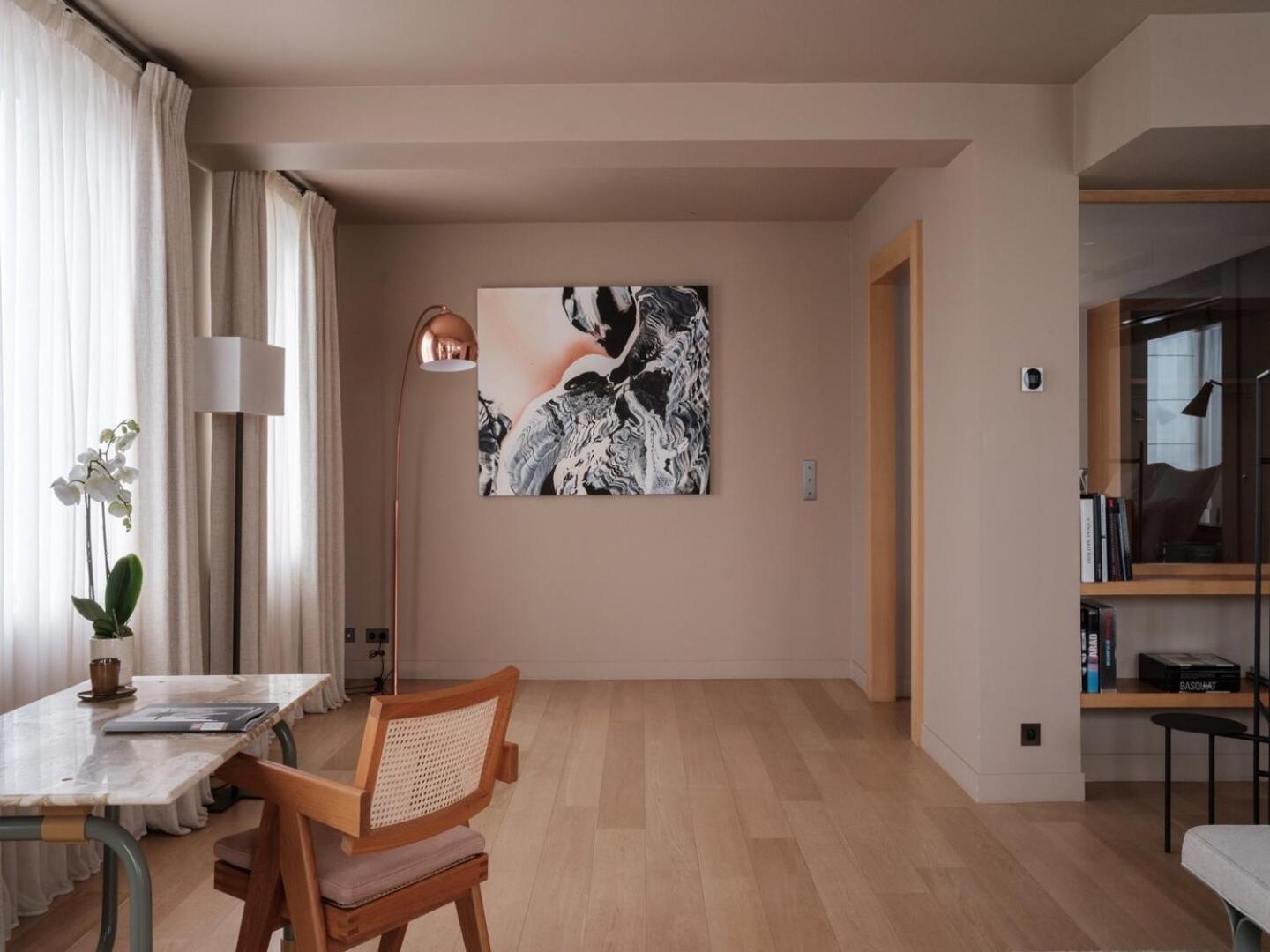 Loft Dino Spa-style Ensuite Apartment London