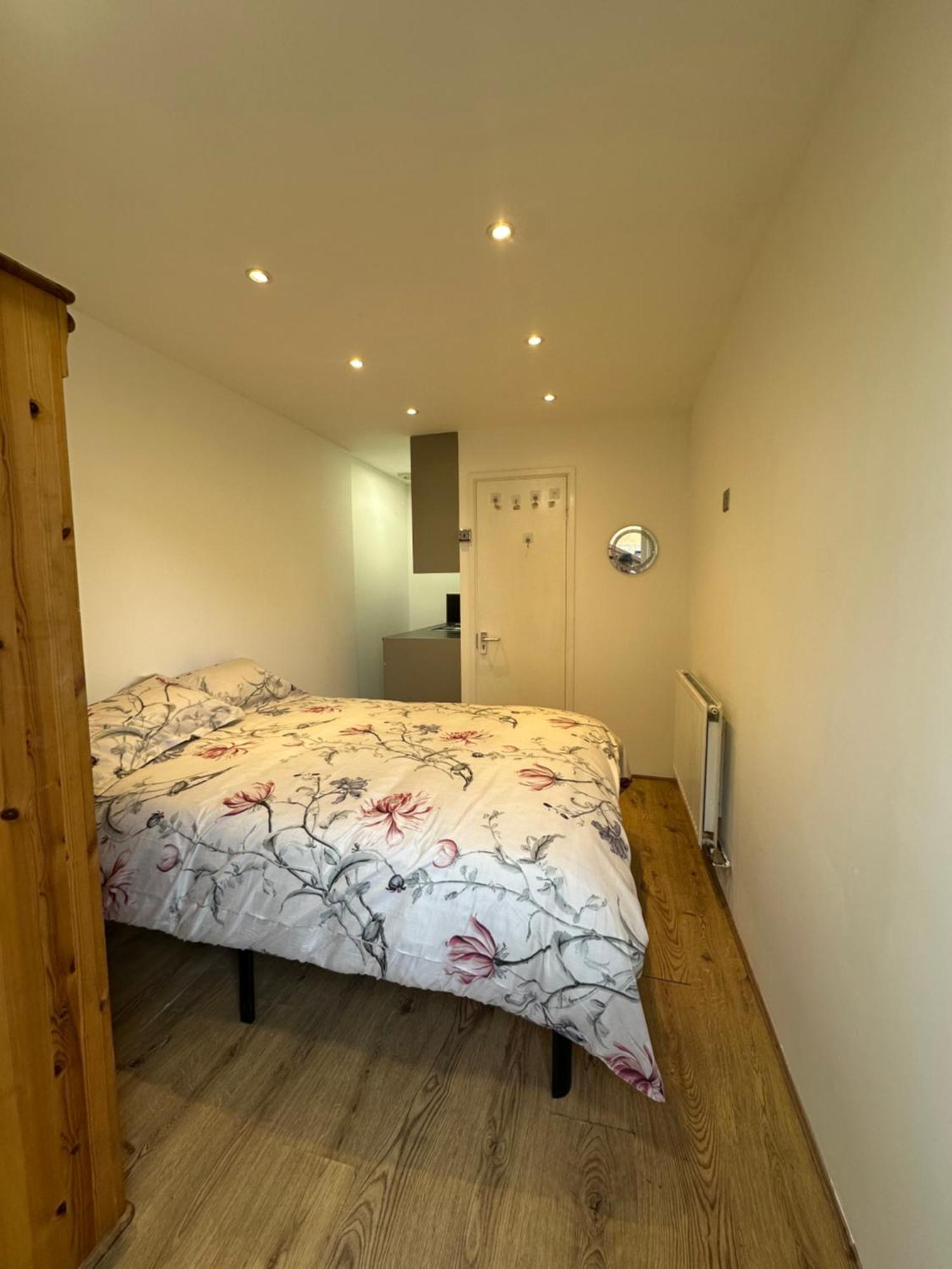 Apartment Ensuite Double Near Excel