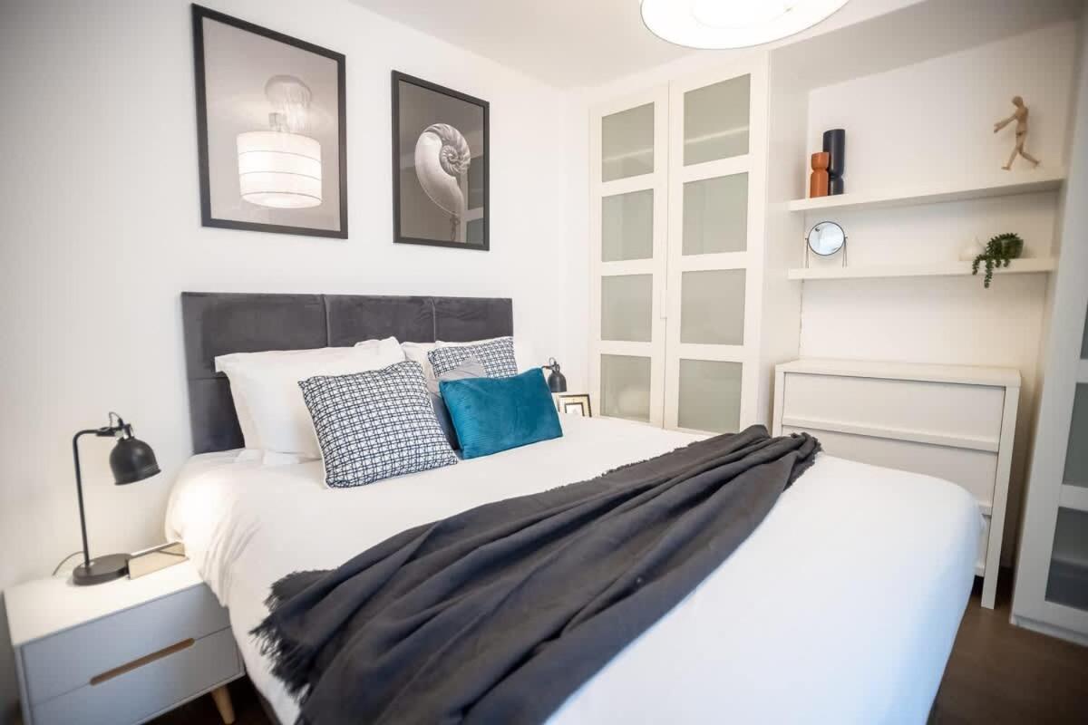 Three-bedroom Flat Near Street Art London
