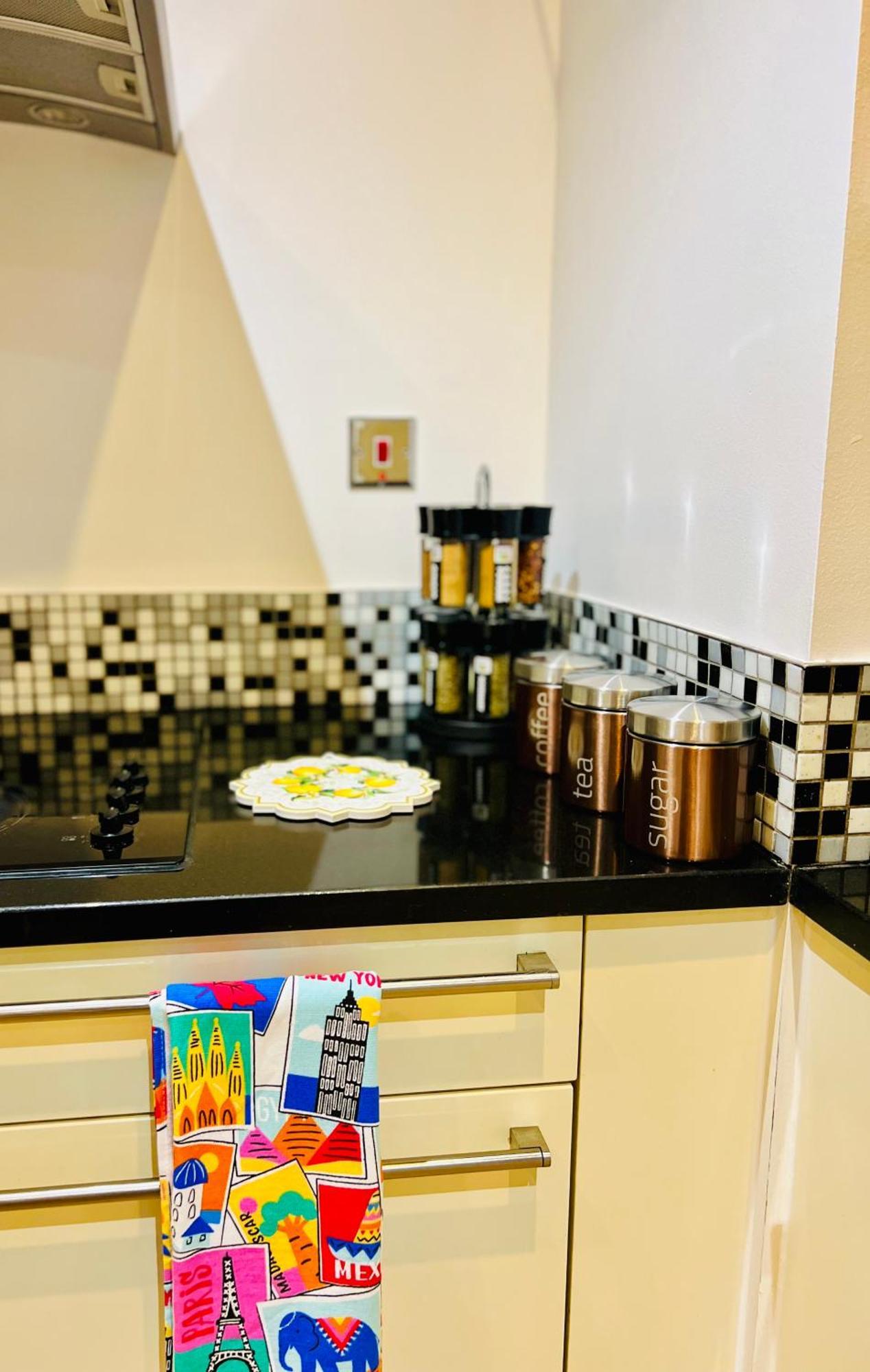 Apartment Luxurious With River Views In Canary Wharf