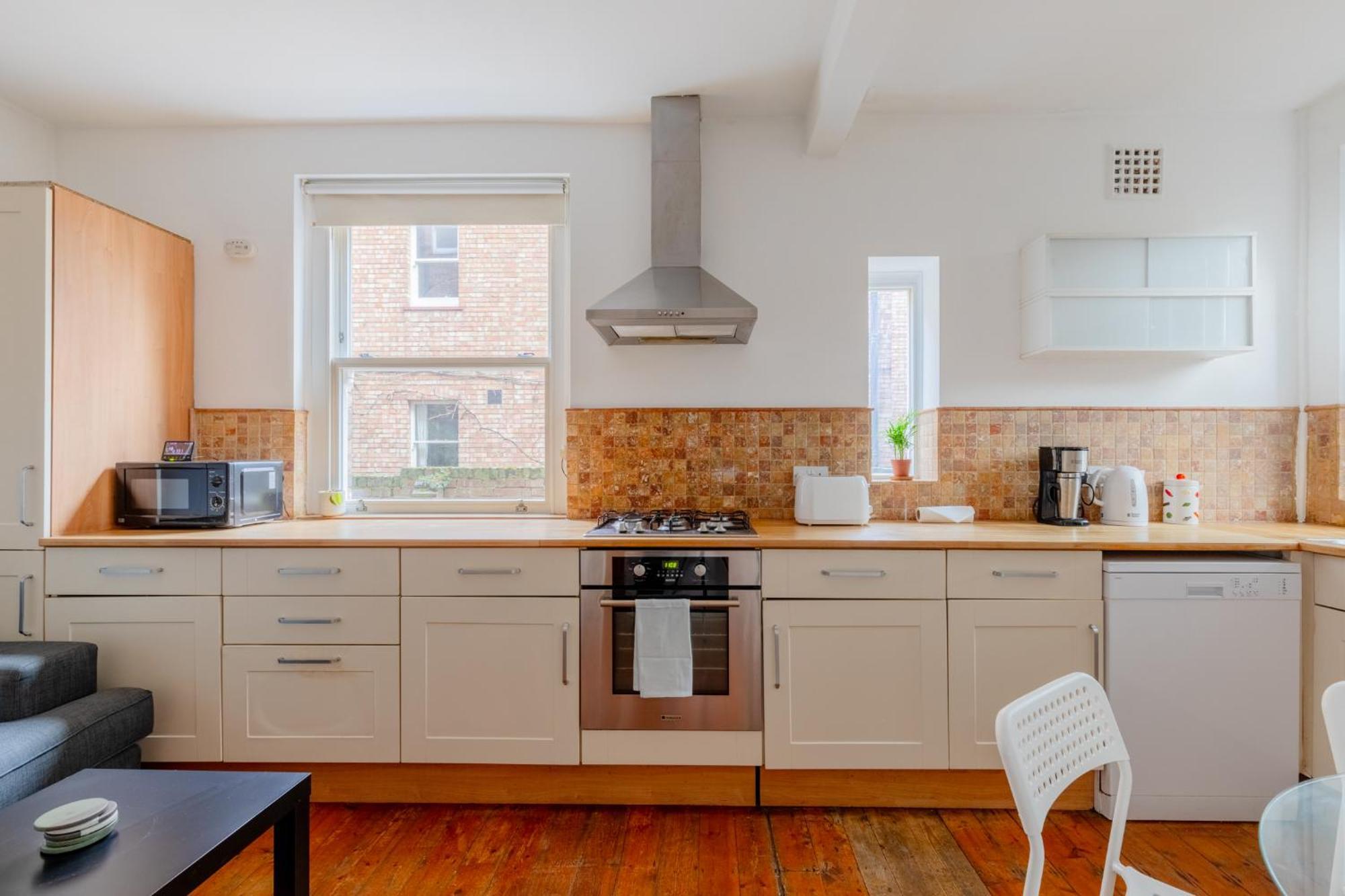 Spacious 3bd Flat W Garden Near Clapham Common Apartment London