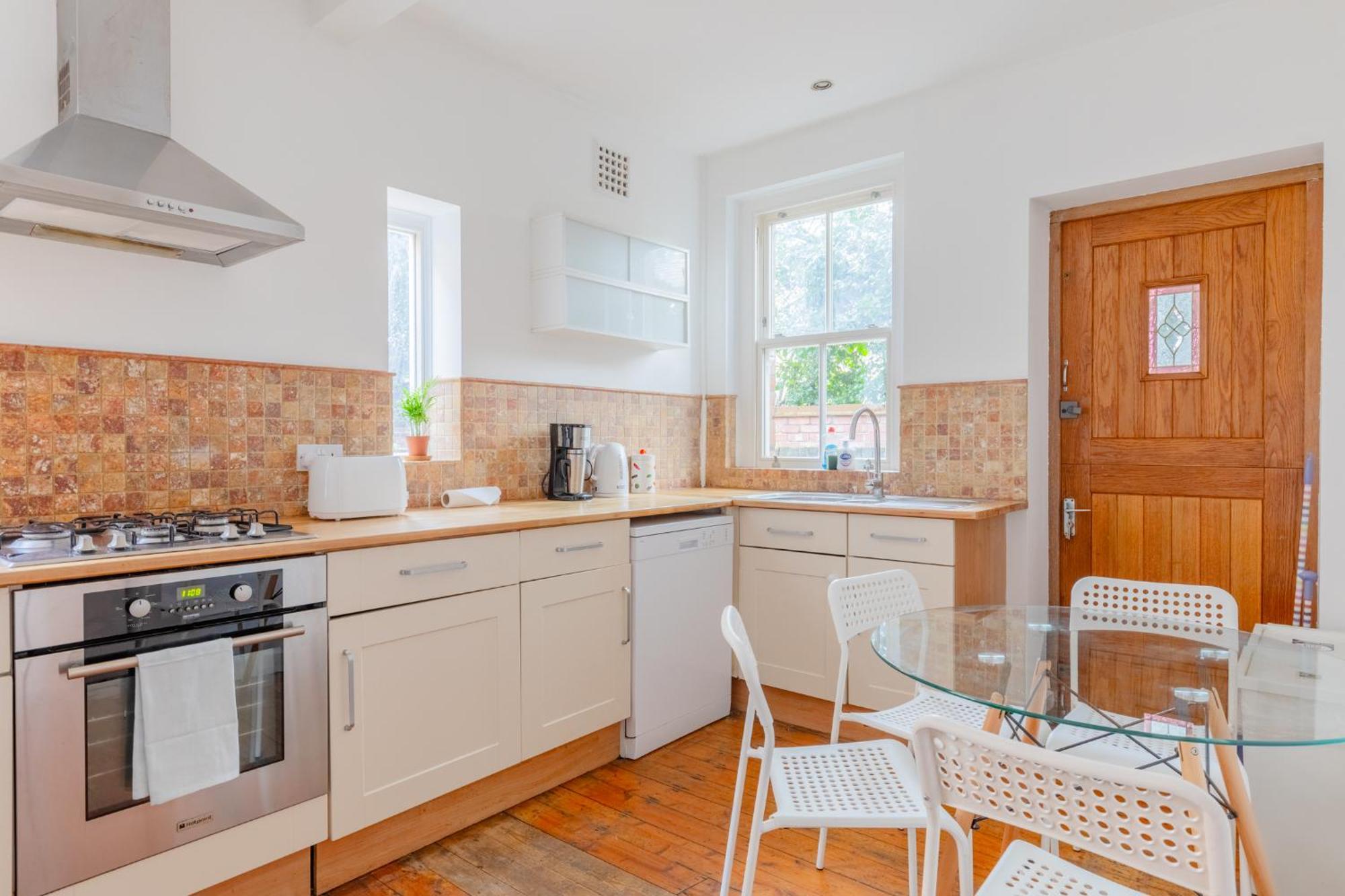 Apartment Spacious 3bd Flat W Garden Near Clapham Common *