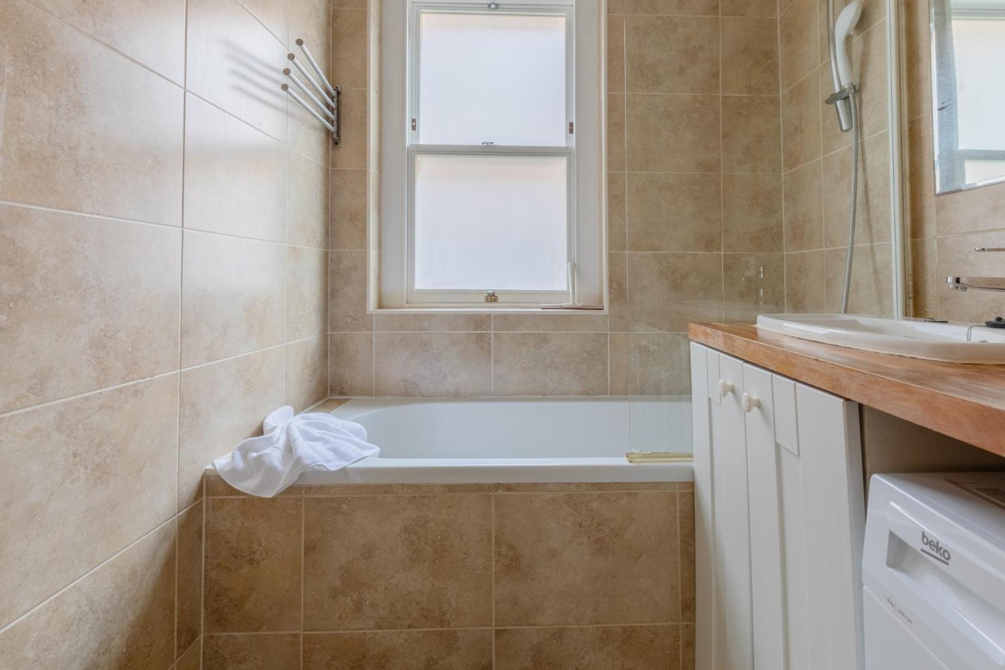Spacious 3bd Flat W Garden Near Clapham Common Apartment *