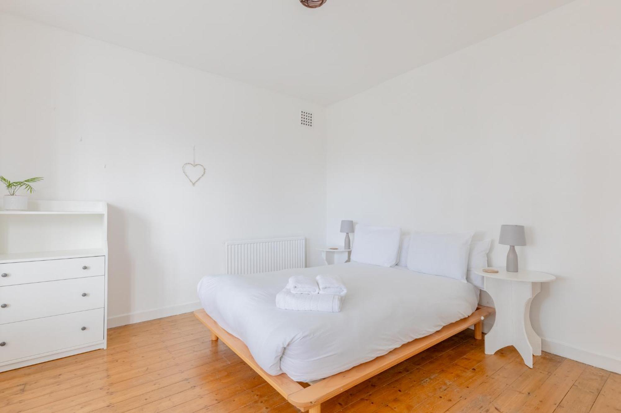 Spacious 3bd Flat W Garden Near Clapham Common Apartment London