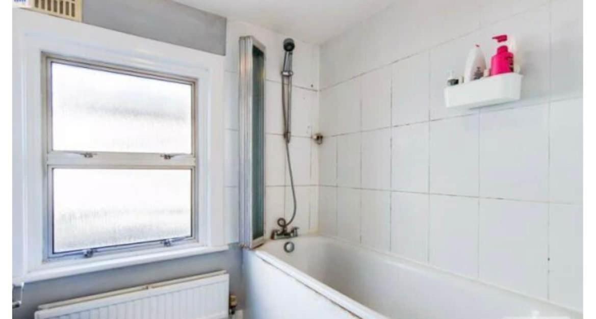 First Floor 1 Bed With Lounge And Kitchen Apartamento *