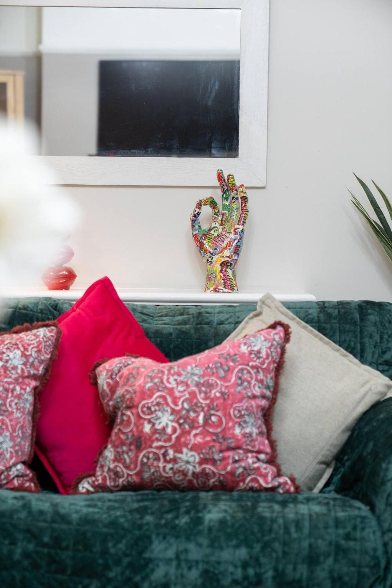 Niru Experience Chelsea Oasis With Courtyard Apartamento