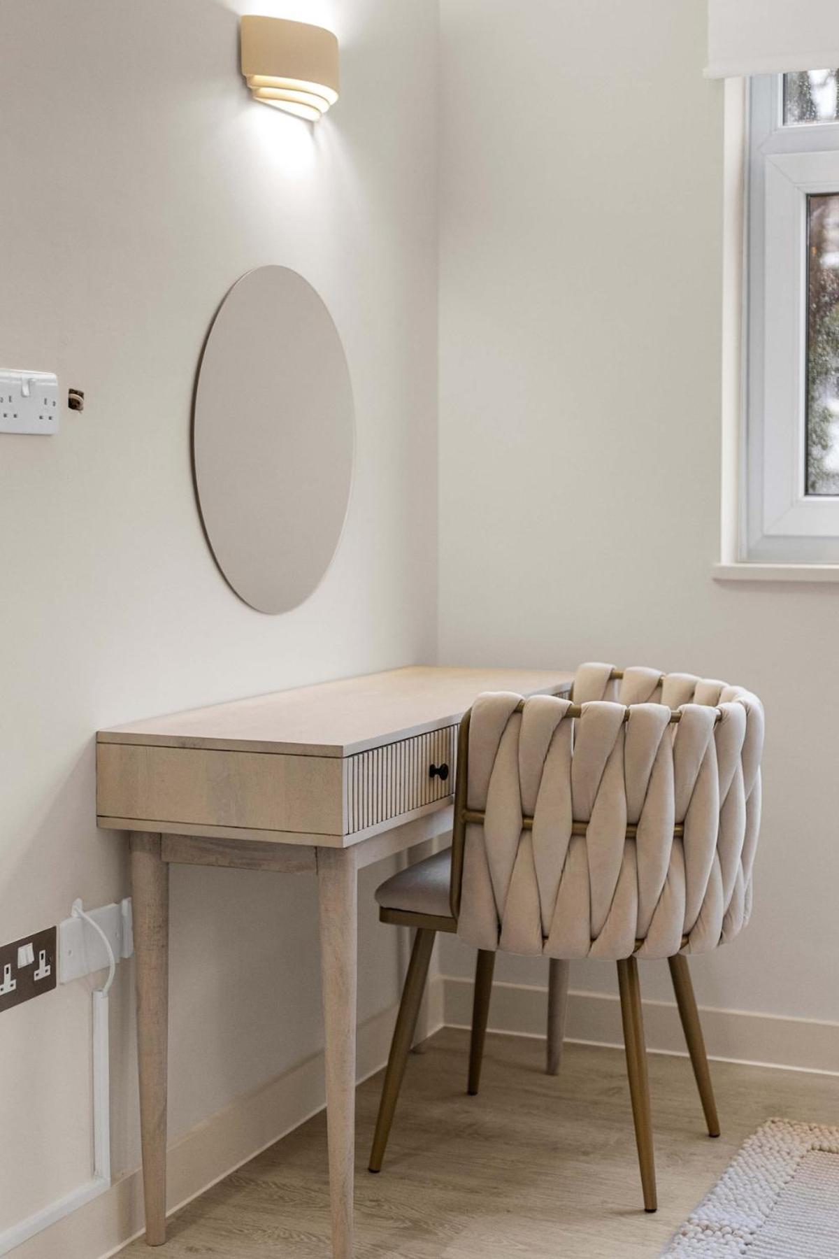 Modern Comfort In Prime Location