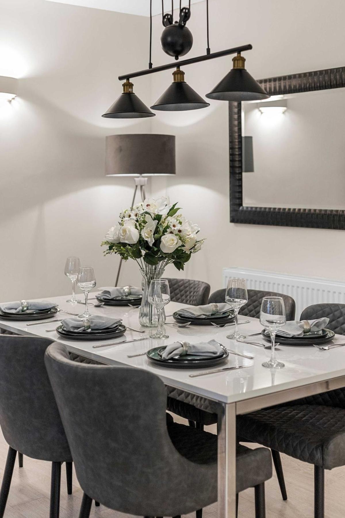 Apartment Modern Comfort In Prime Location London