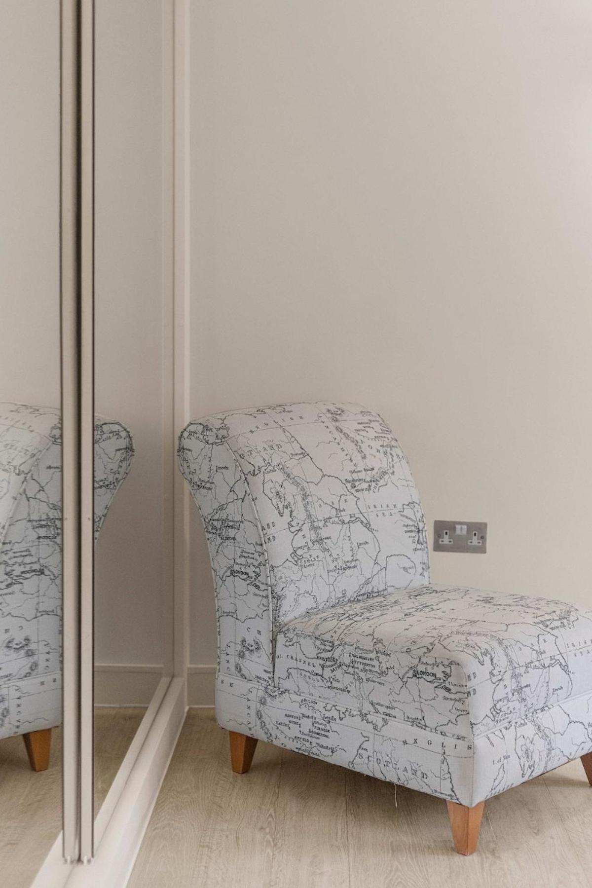 Modern Comfort In Prime Location London