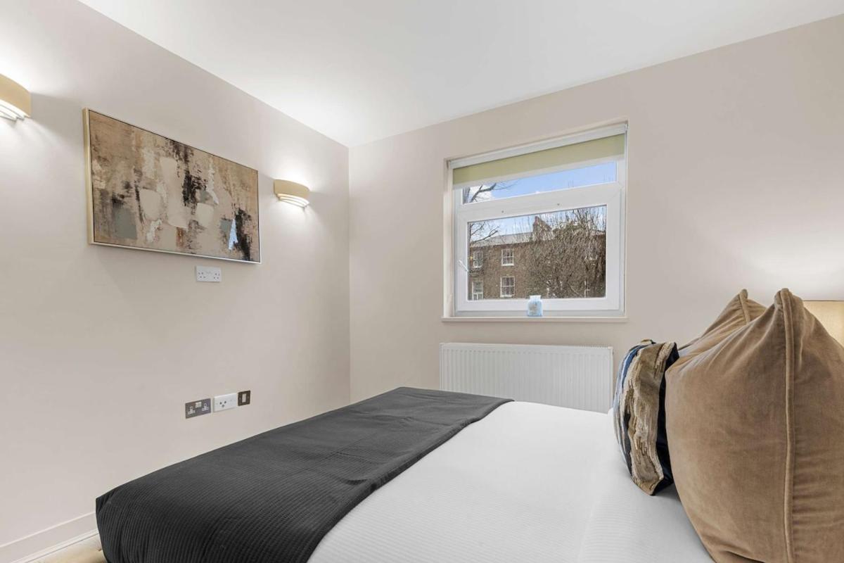 Apartment Modern Comfort In Prime Location *