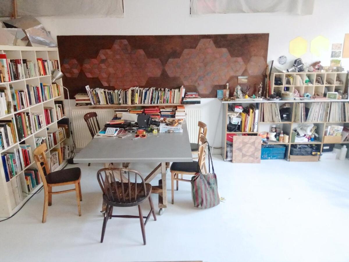 Beautiful Warehouse Flat In Apartment