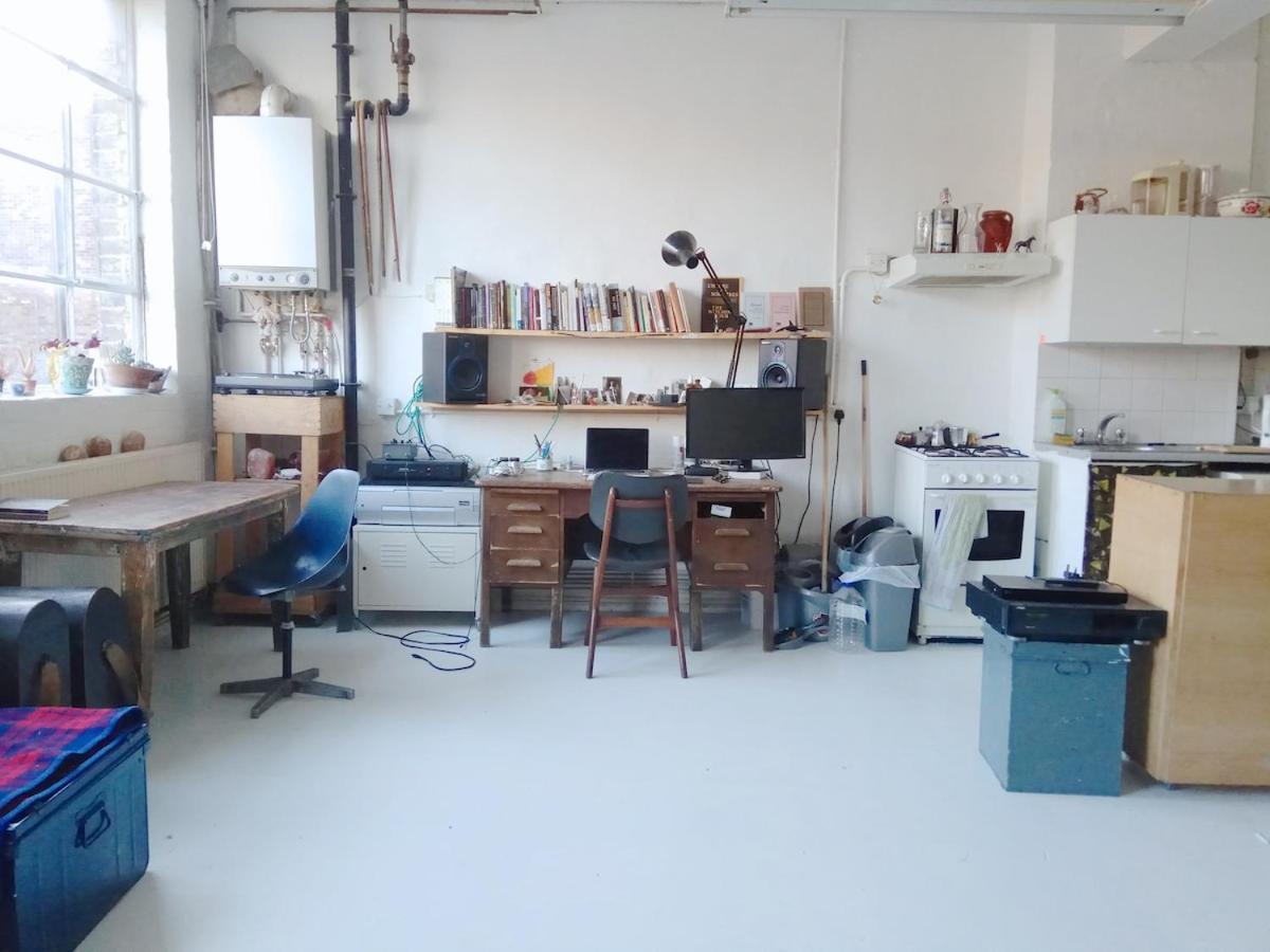 Beautiful Warehouse Flat In Apartment