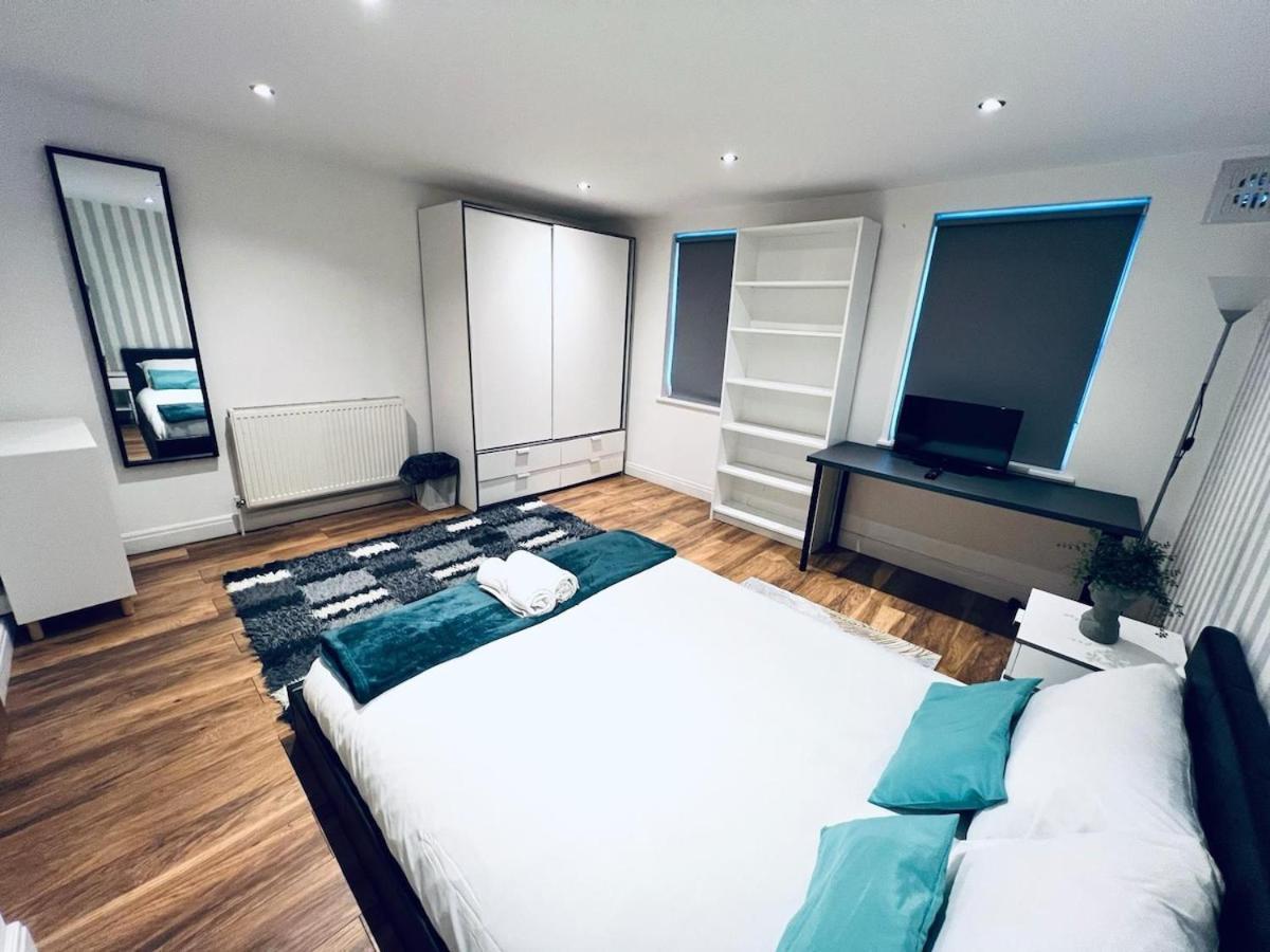 Gorgeous Flat In Apartment