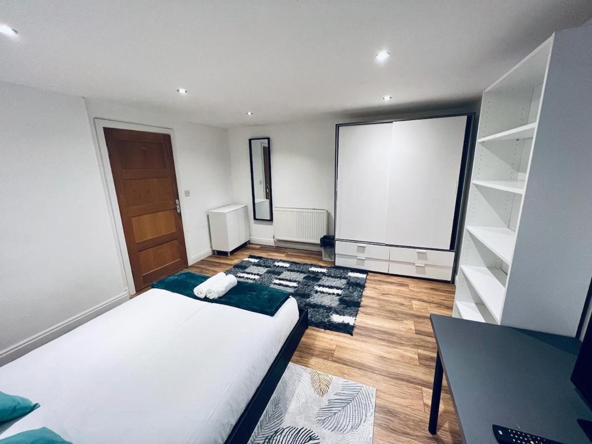 Apartment Gorgeous Flat In London