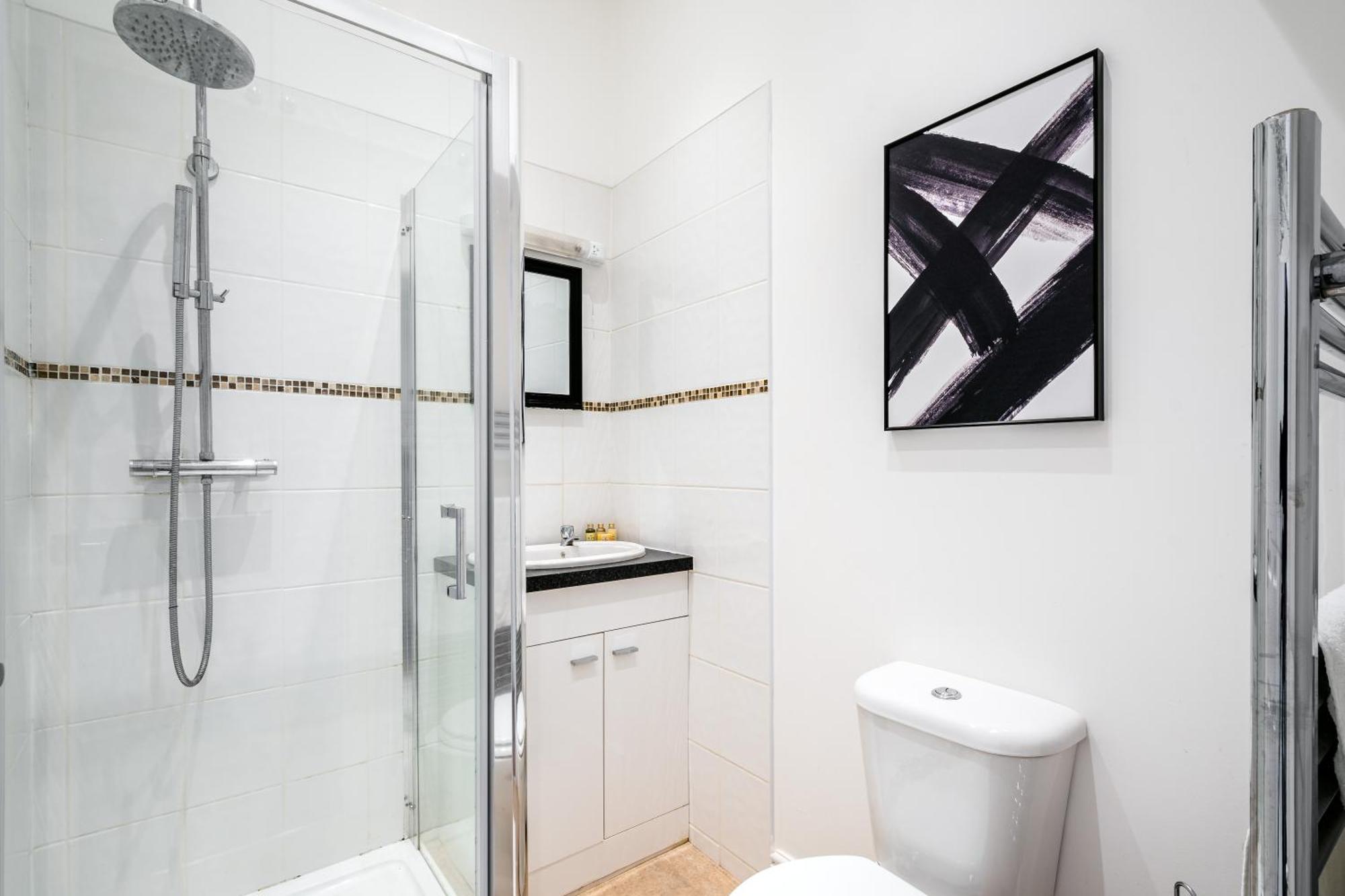 Apartment Charming 1 Bed By Uk